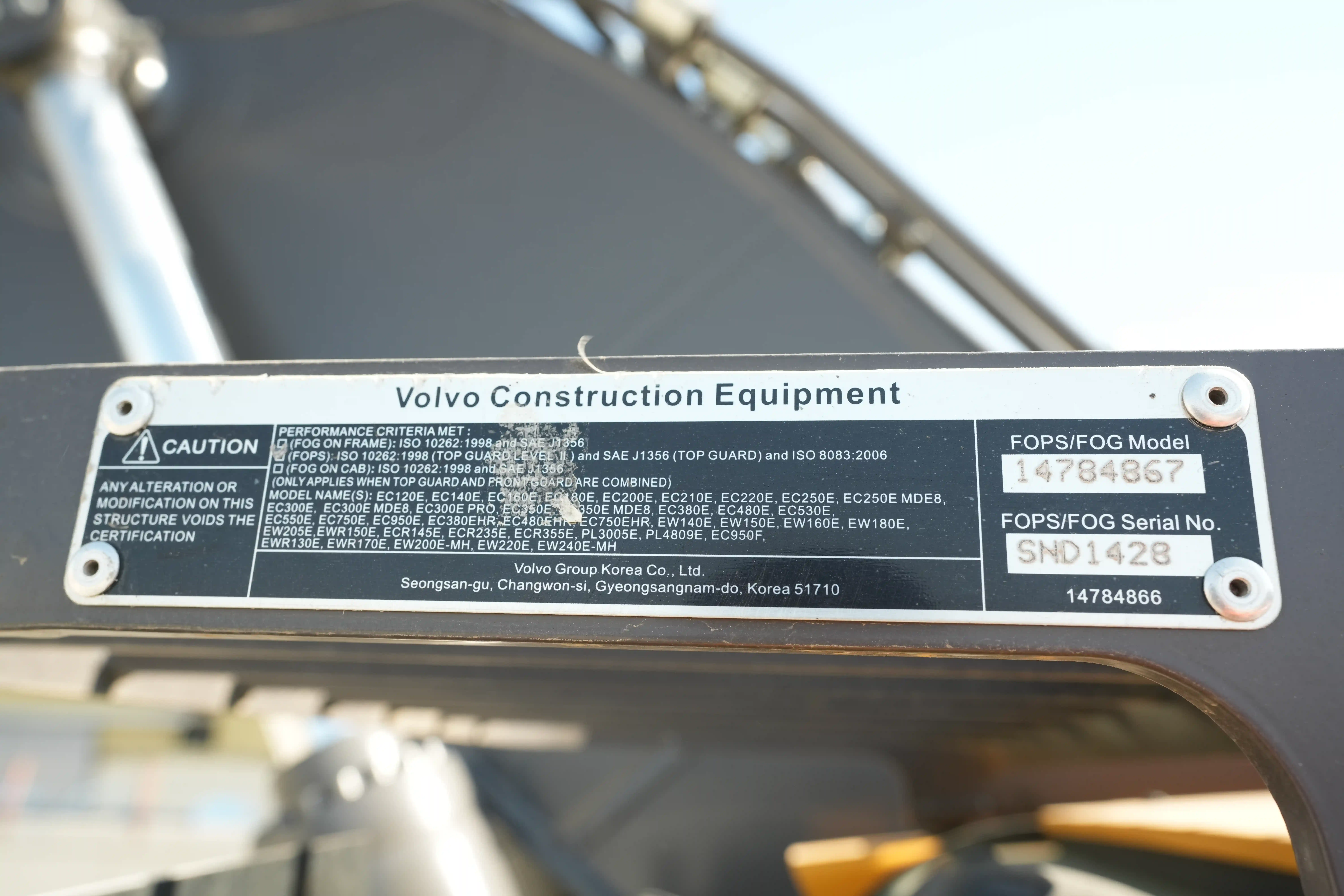 LEX-001-Volvo-EC550EL-large-excavator-inspection-safety-rollover-protective-structure-ROPS-FOPS-4