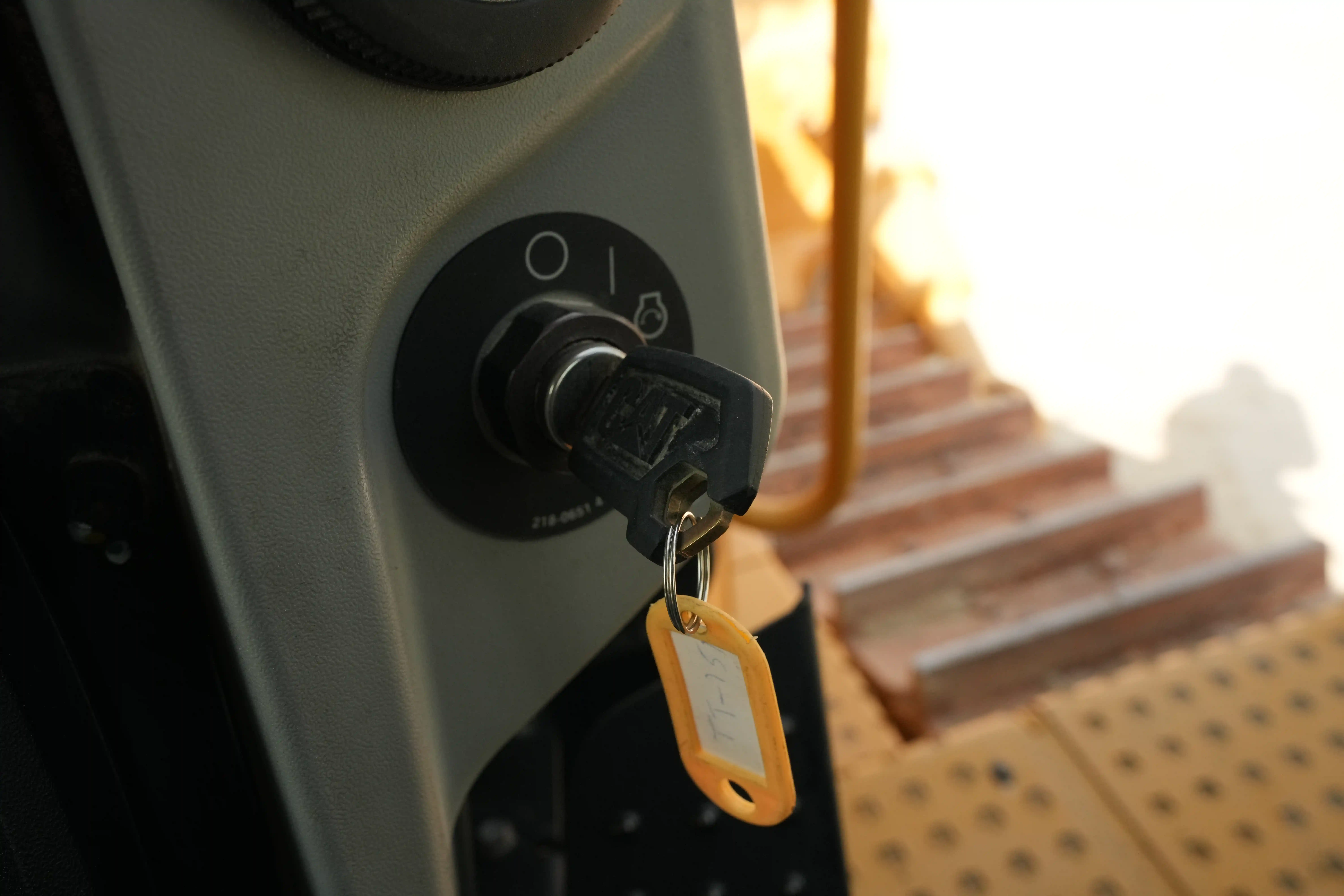 CDB-001-Cat-D8T-crawler-dozer-inspection-cabin-electronic-instrument-board-3