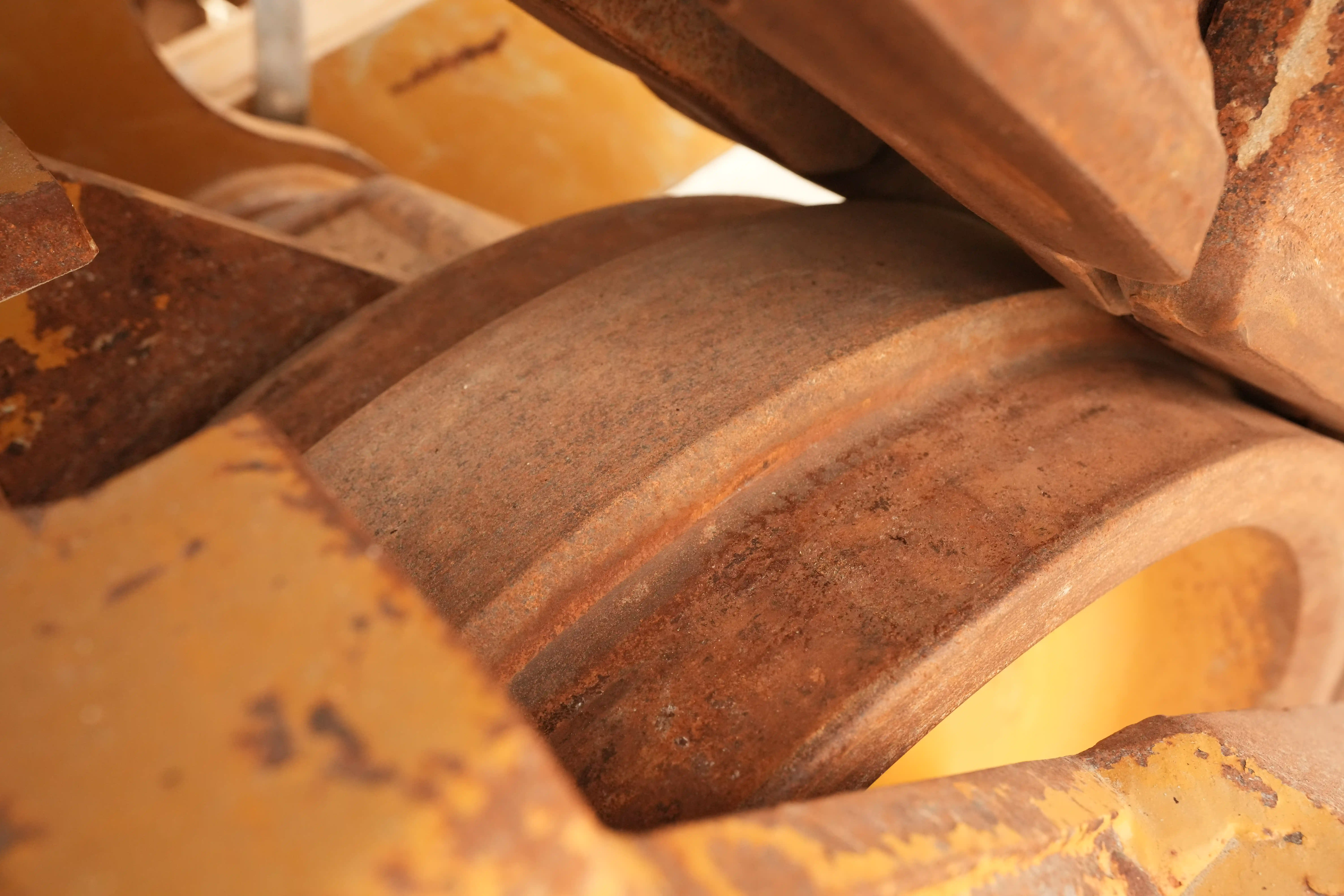 CDB-001-Cat-D8T-crawler-dozer-inspection-undercarriage-left-rear-idler-1