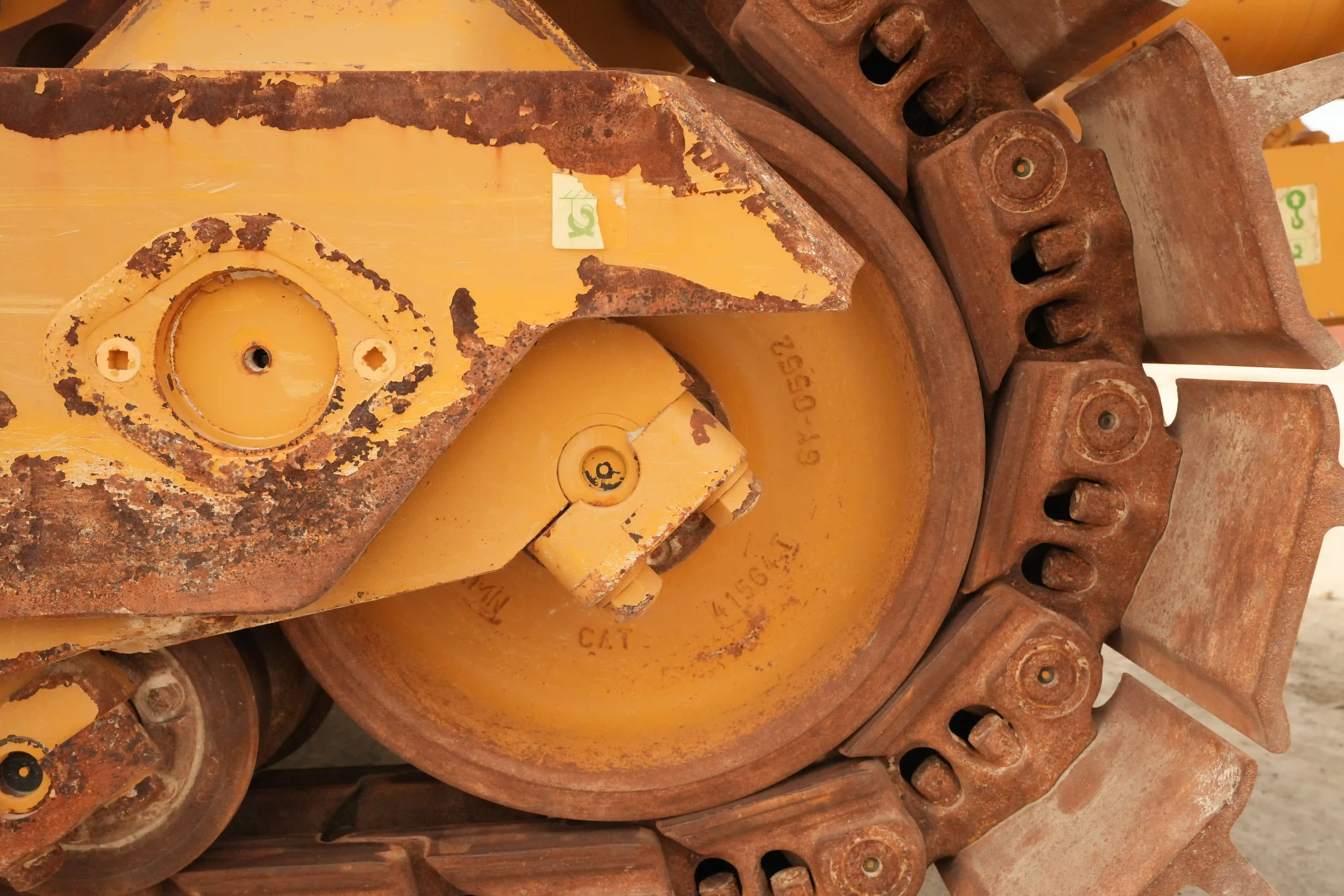 CDB-001-Cat-D8T-crawler-dozer-inspection-undercarriage-left-rear-idler-2