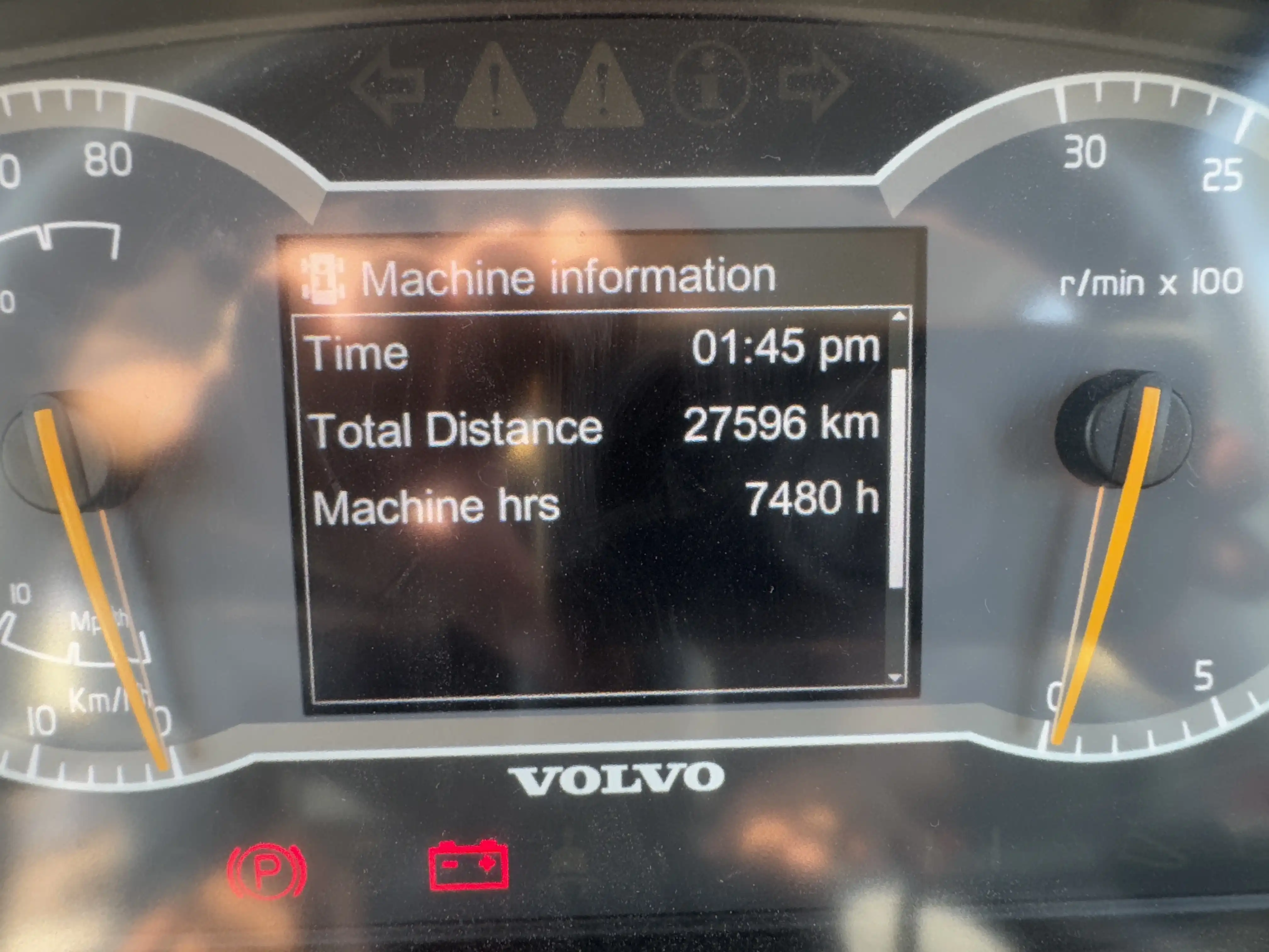 ADT-002-Volvo-A40G-articulated-dump-truck-inspection-general-hour-meter-1