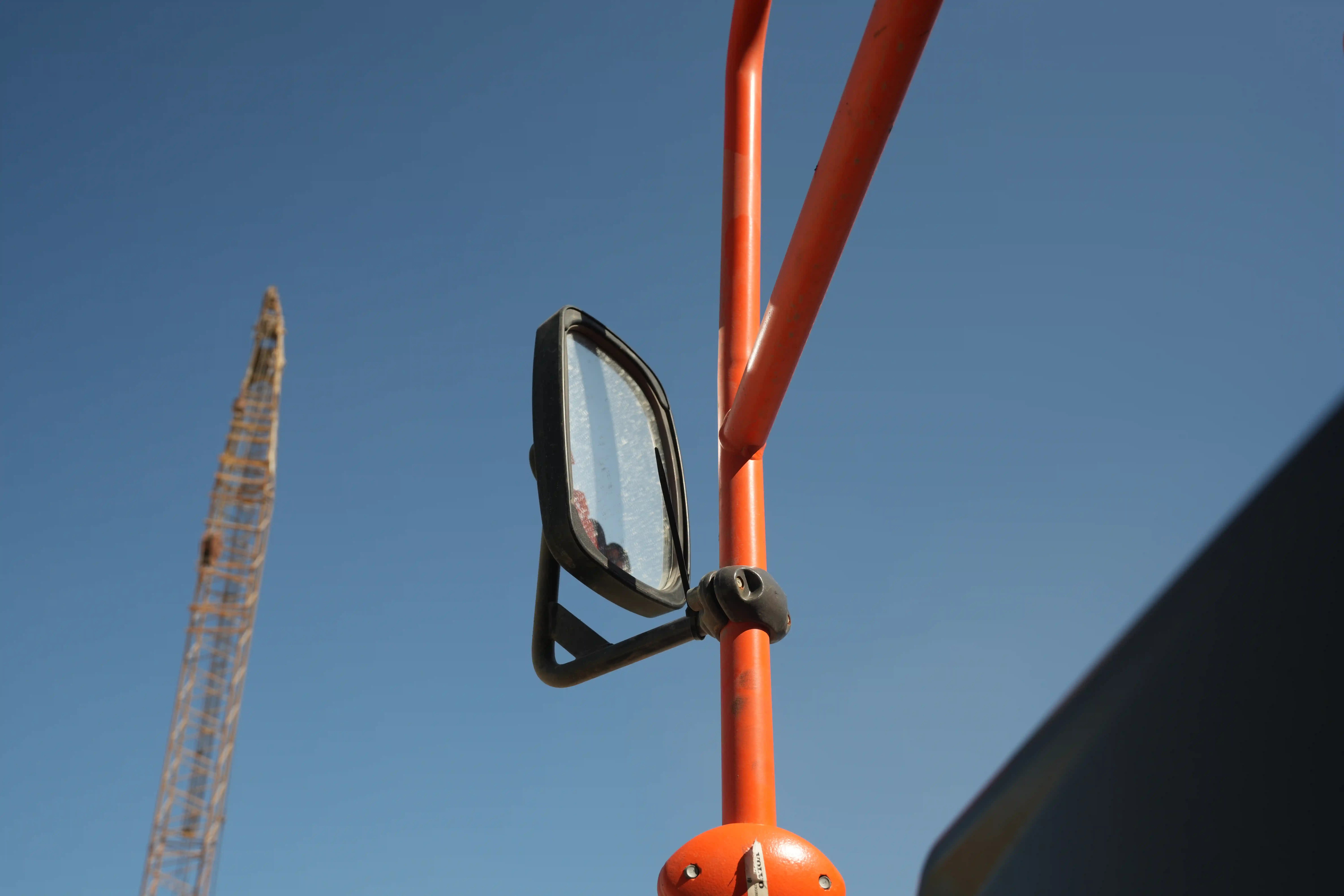 LEX-001-Volvo-EC550EL-large-excavator-inspection-cabin-mirrors-1
