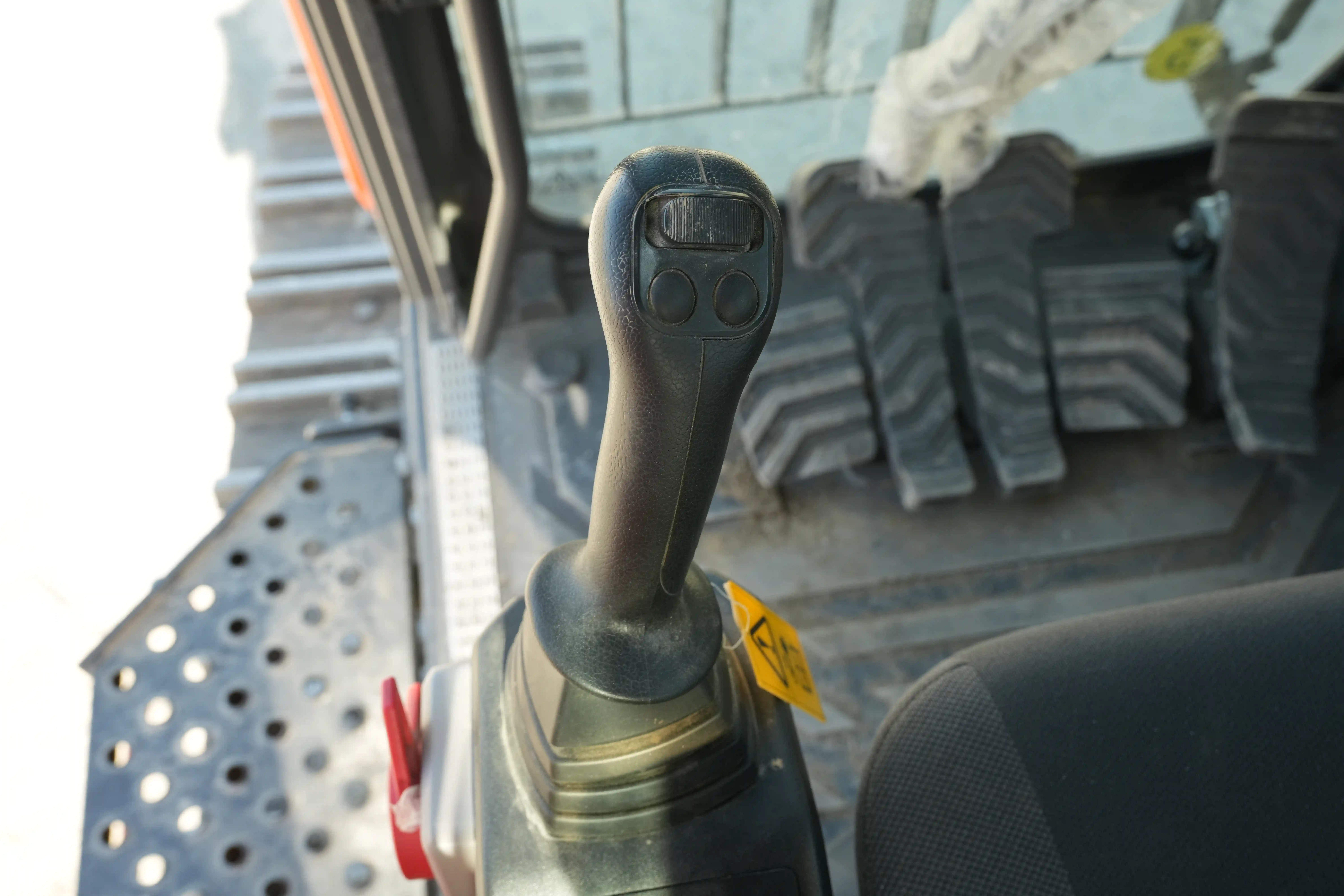 LEX-001-Volvo-EC550EL-large-excavator-inspection-cabin-joysticks-1