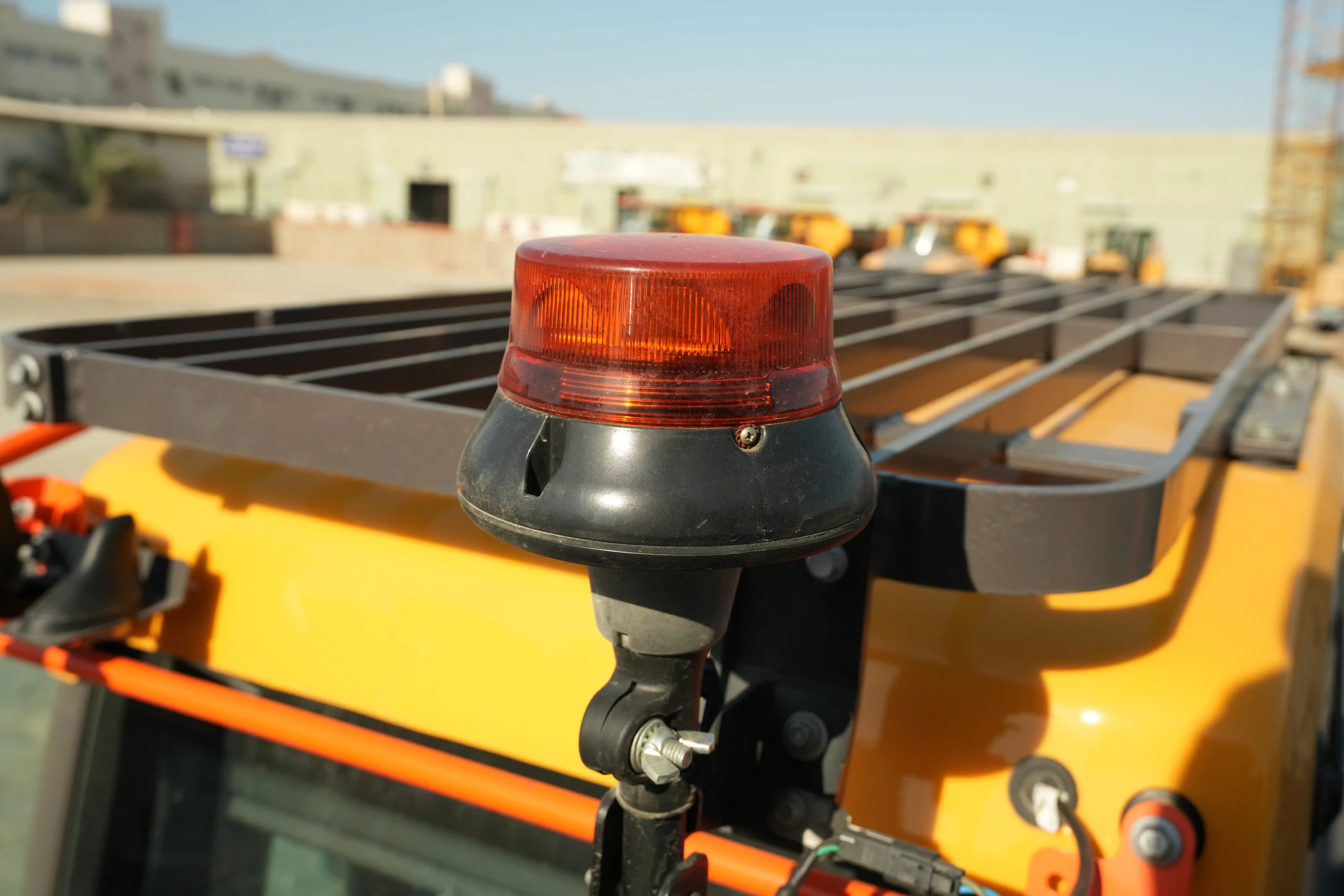 LEX-001-Volvo-EC550EL-large-excavator-inspection-electronics-lights-and-signals-4