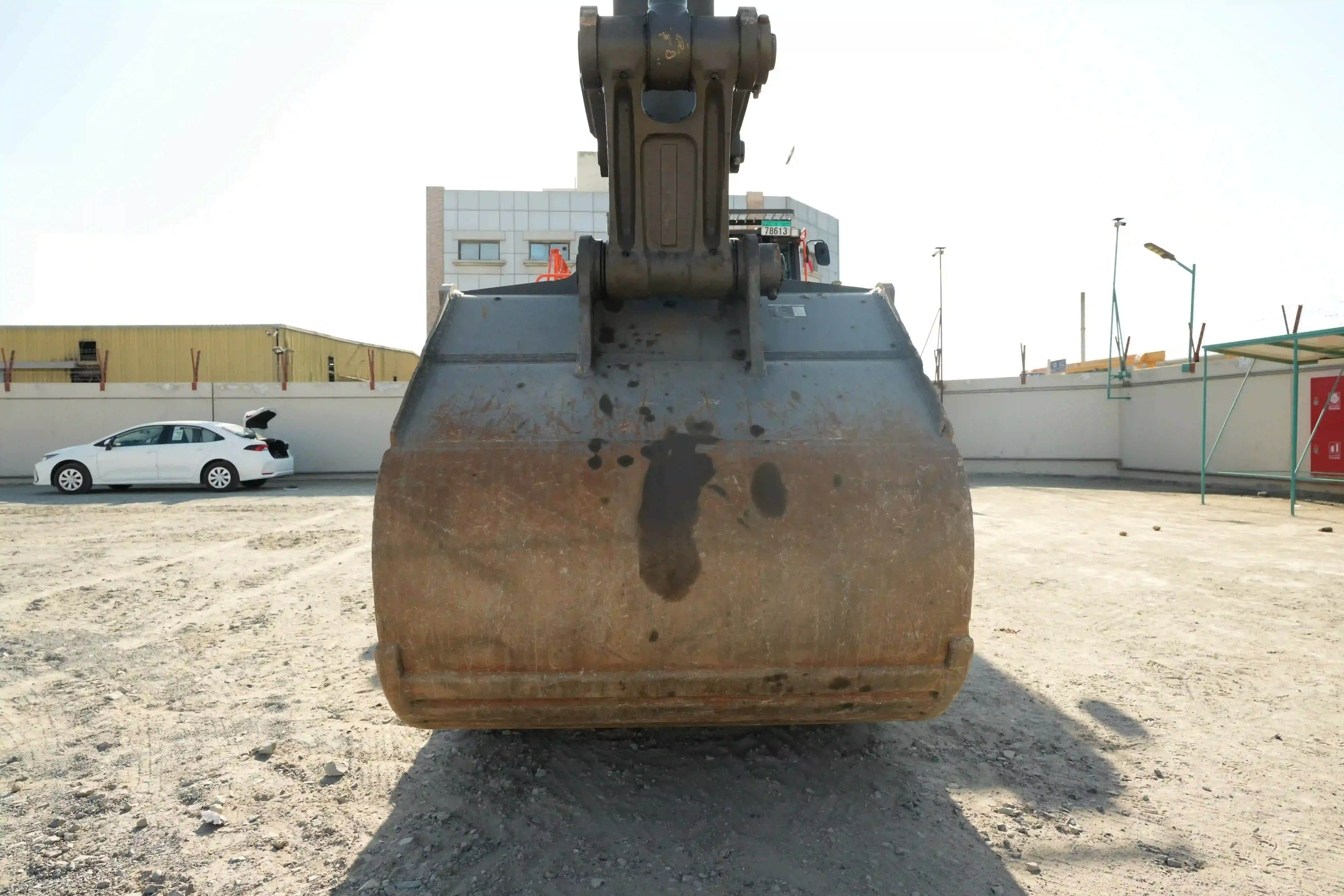 LEX-001-Volvo-EC550EL-large-excavator-inspection-attachment-excavator-bucket-3