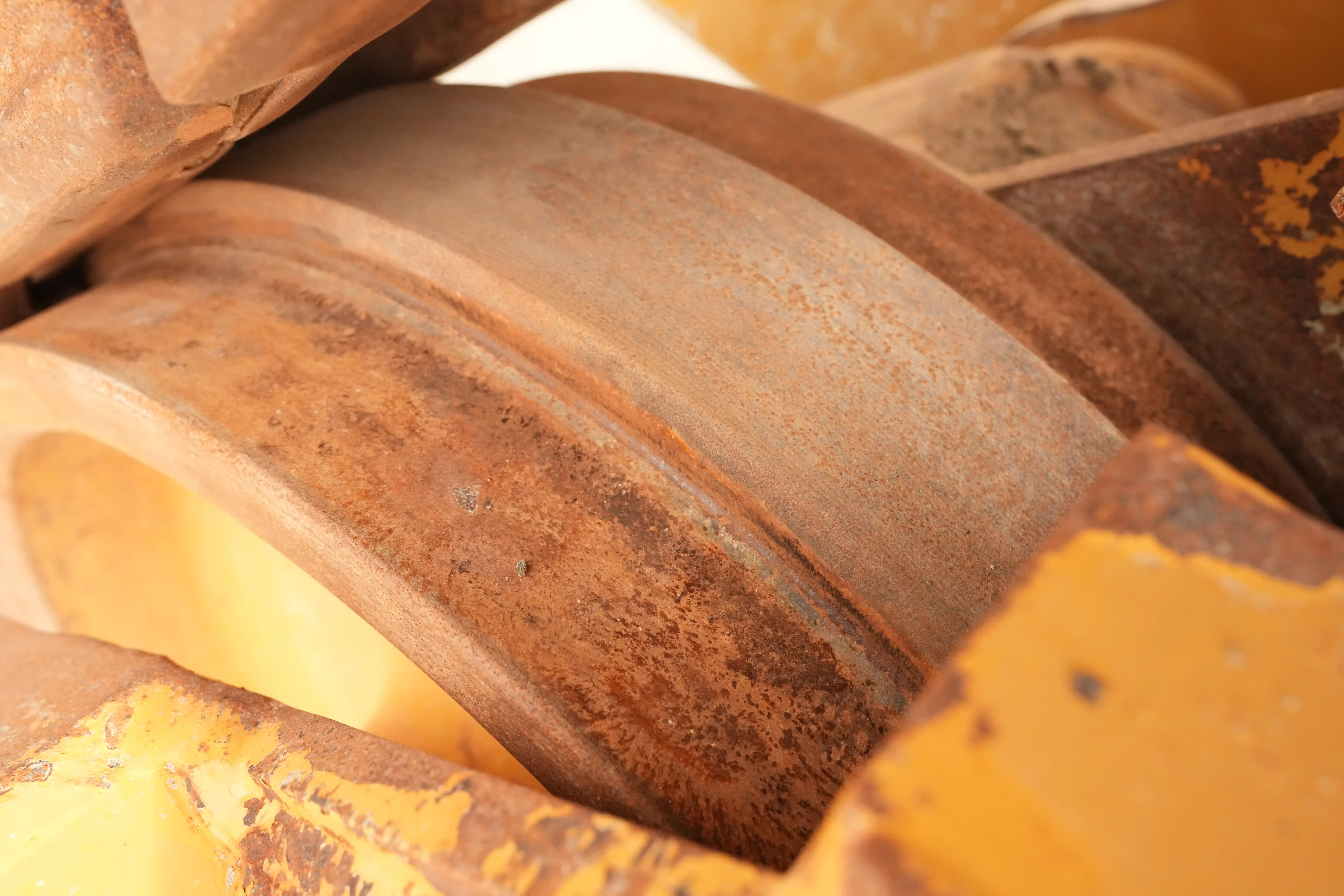 CDB-001-Cat-D8T-crawler-dozer-inspection-undercarriage-right-rear-idler-1