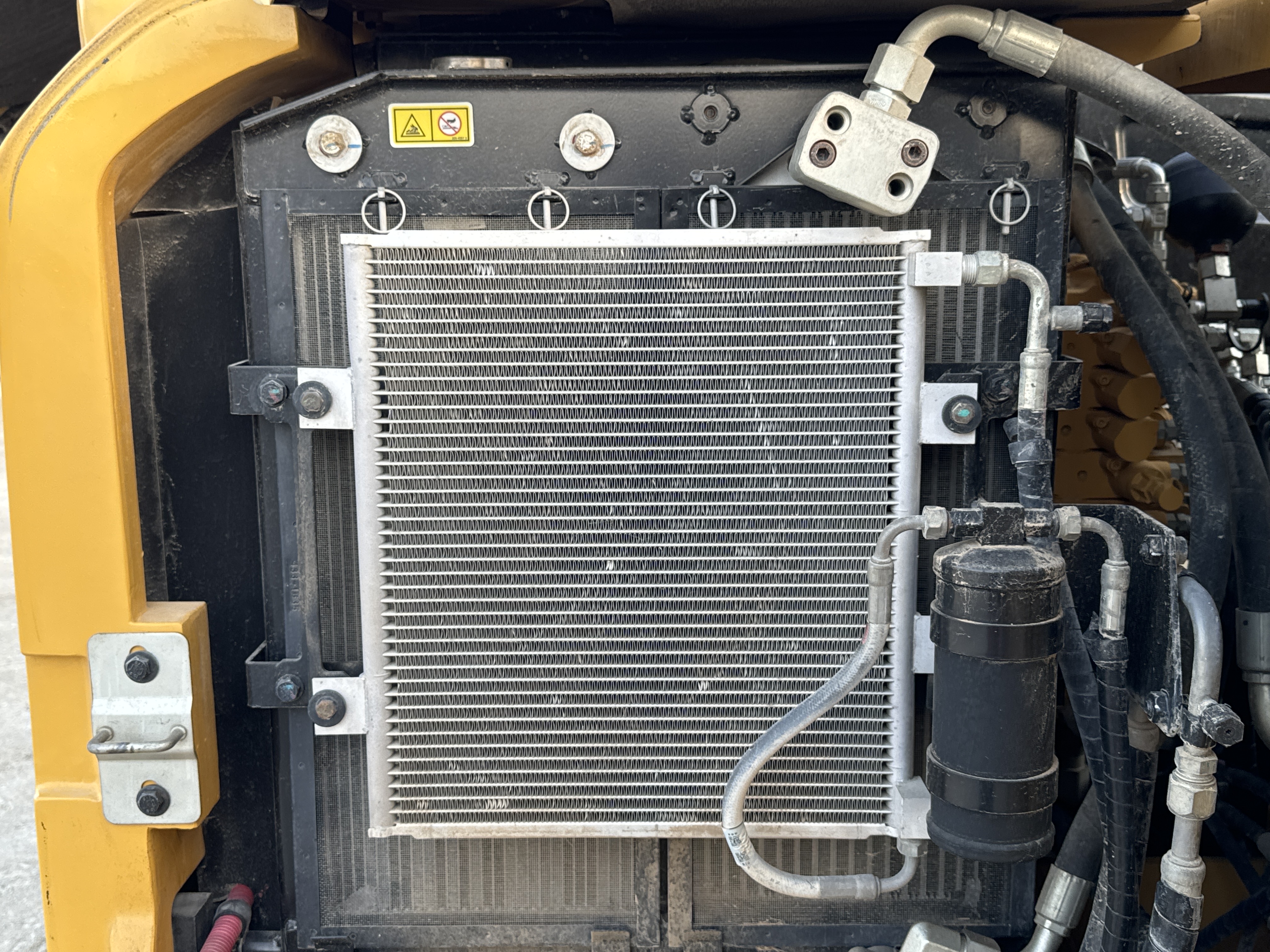 MNX-003-Cat-305.5E2-mini-excavator-inspection-engine-radiator-condenser-intercooler-hydraulic cooler-1