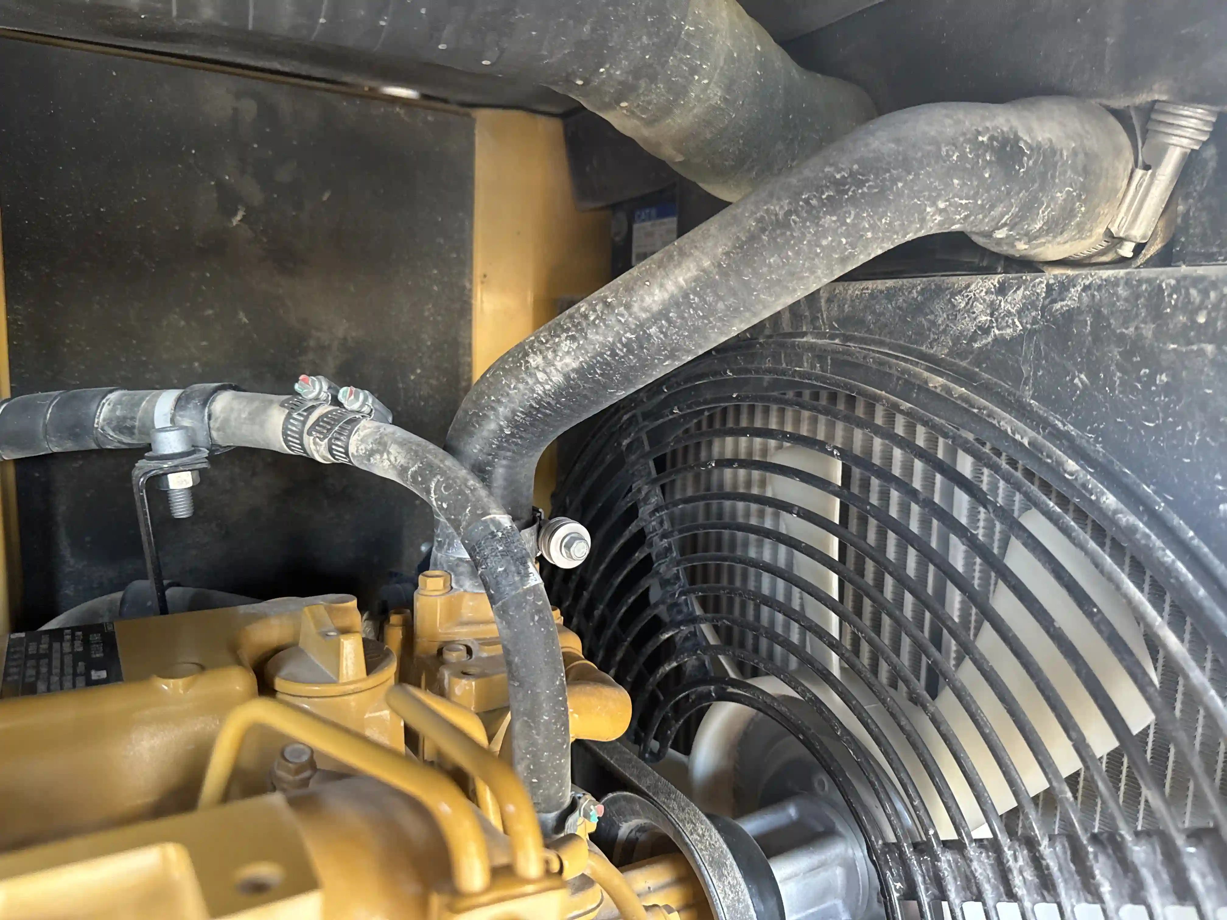 MNX-003-Cat-305.5E2-mini-excavator-inspection-engine-hoses-3