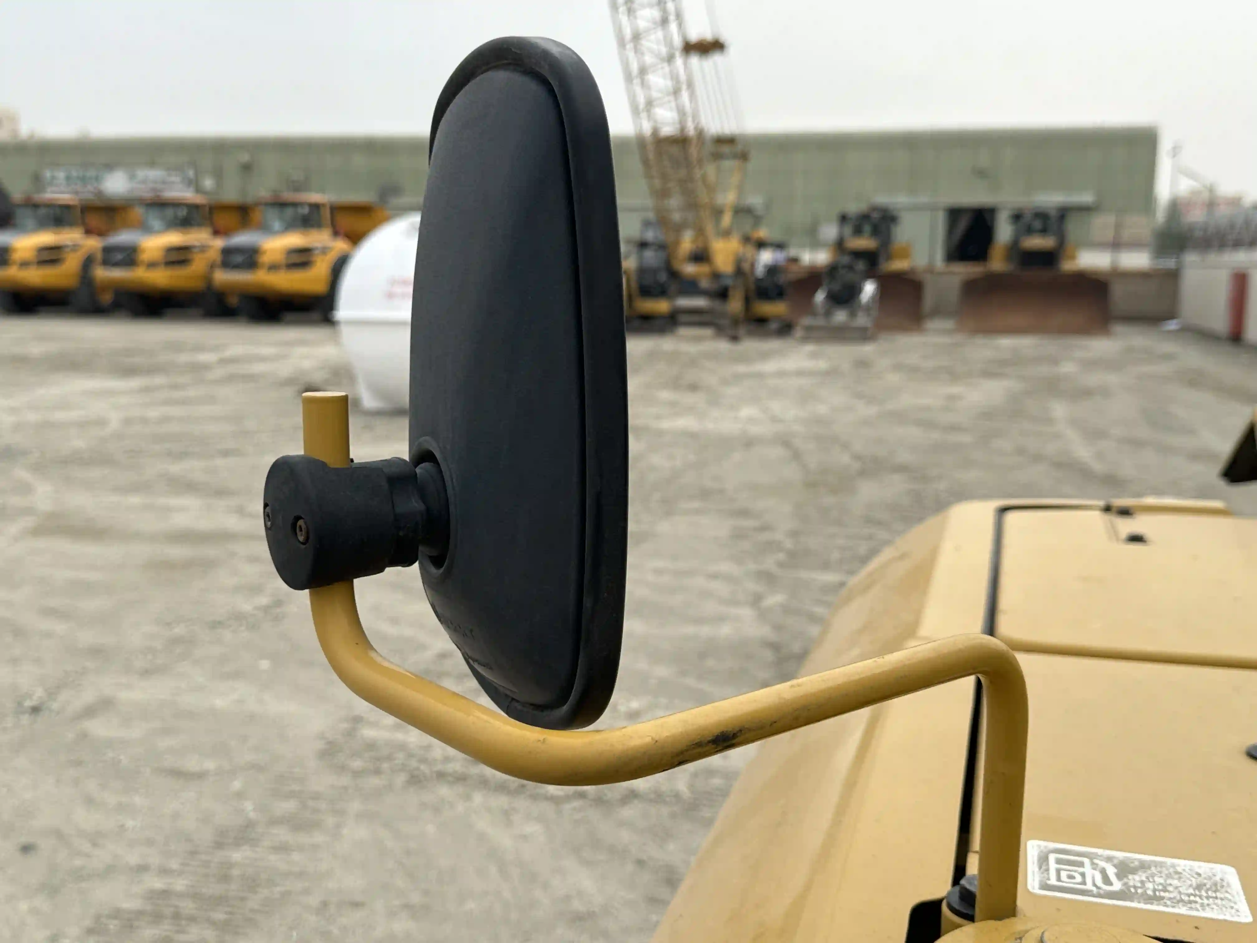 MNX-003-Cat-305.5E2-mini-excavator-inspection-cabin-mirrors-2