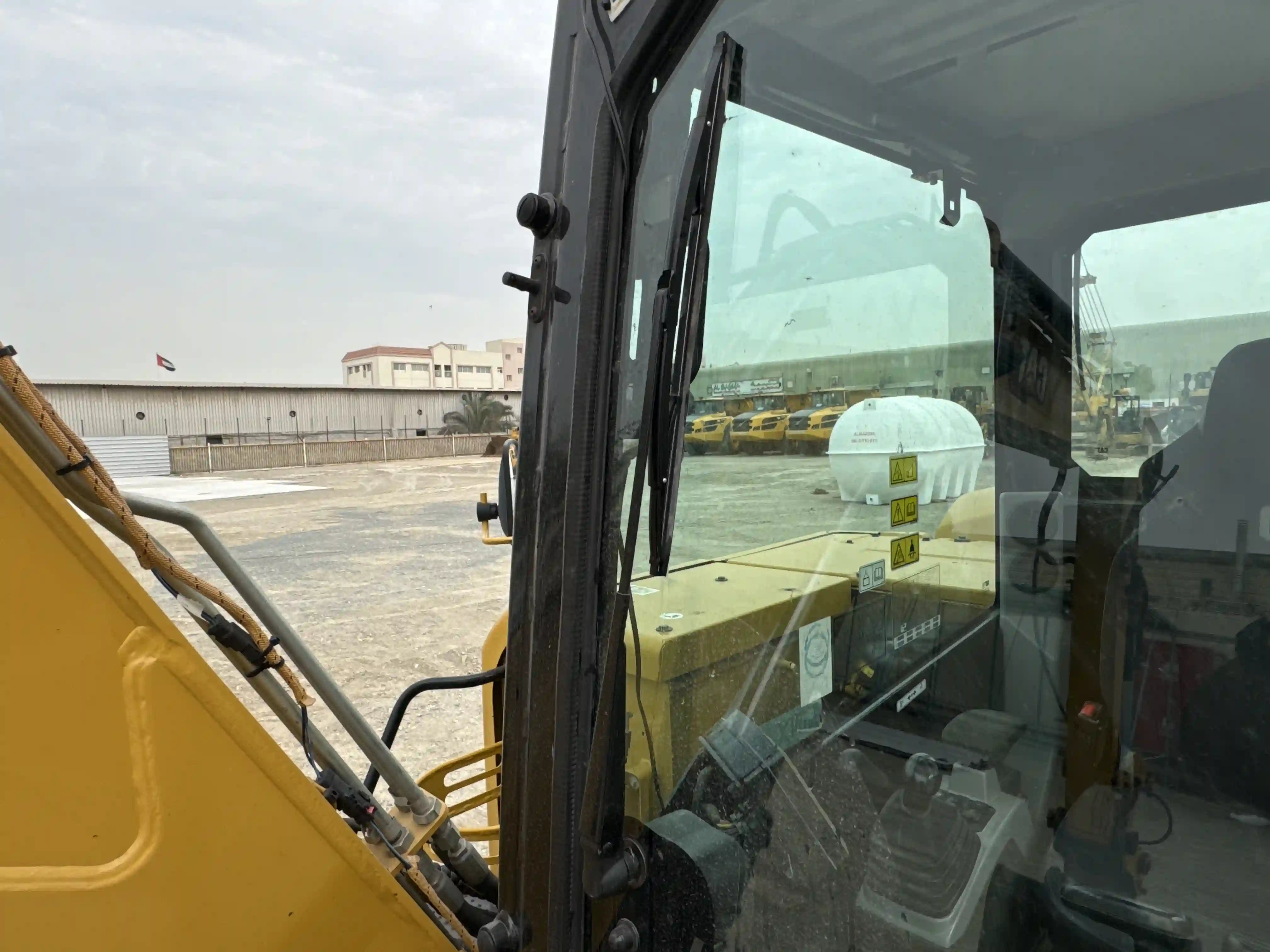 MNX-003-Cat-305.5E2-mini-excavator-inspection-electronics-wipers-3
