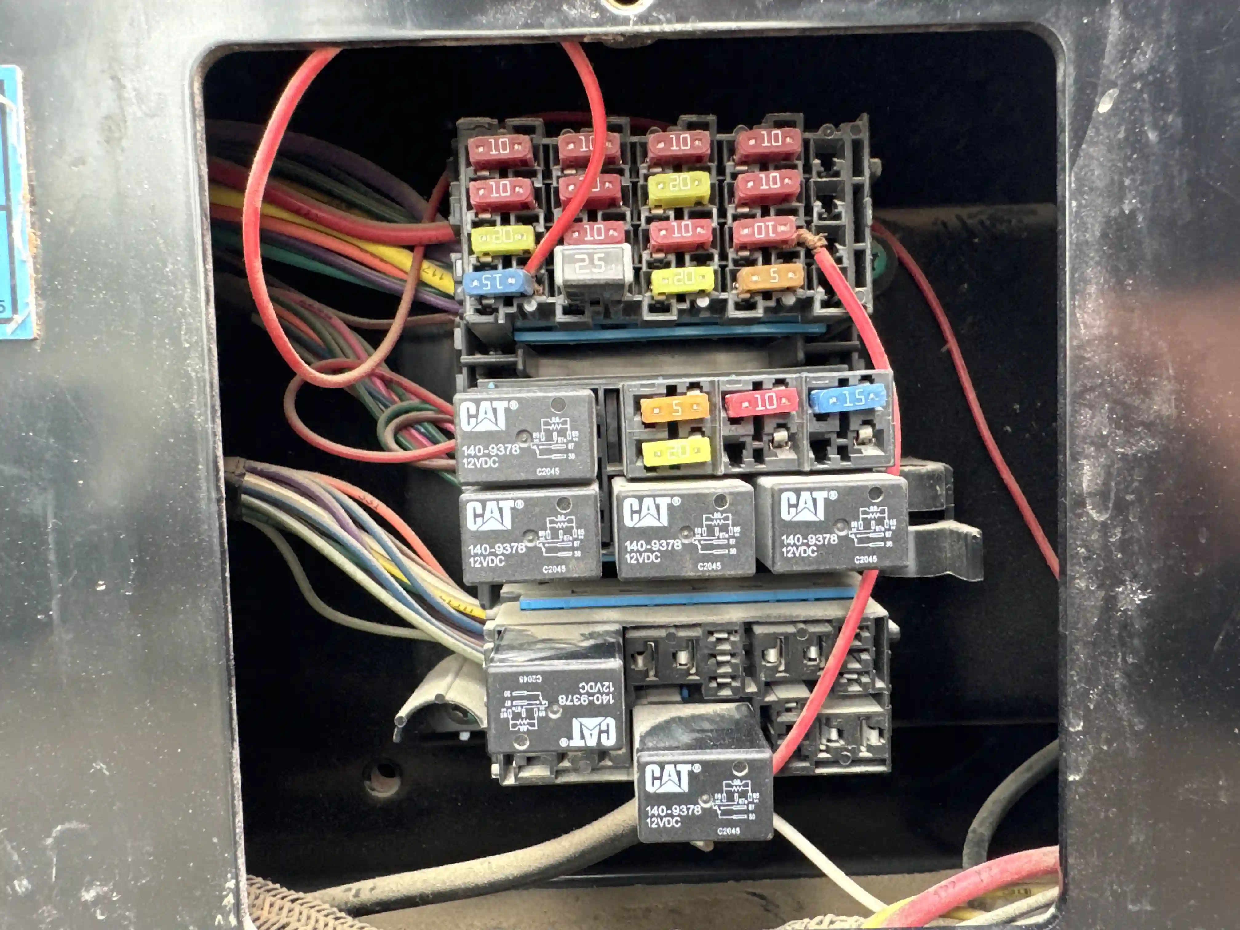 MNX-003-Cat-305.5E2-mini-excavator-inspection-electronics-fuse-box-2