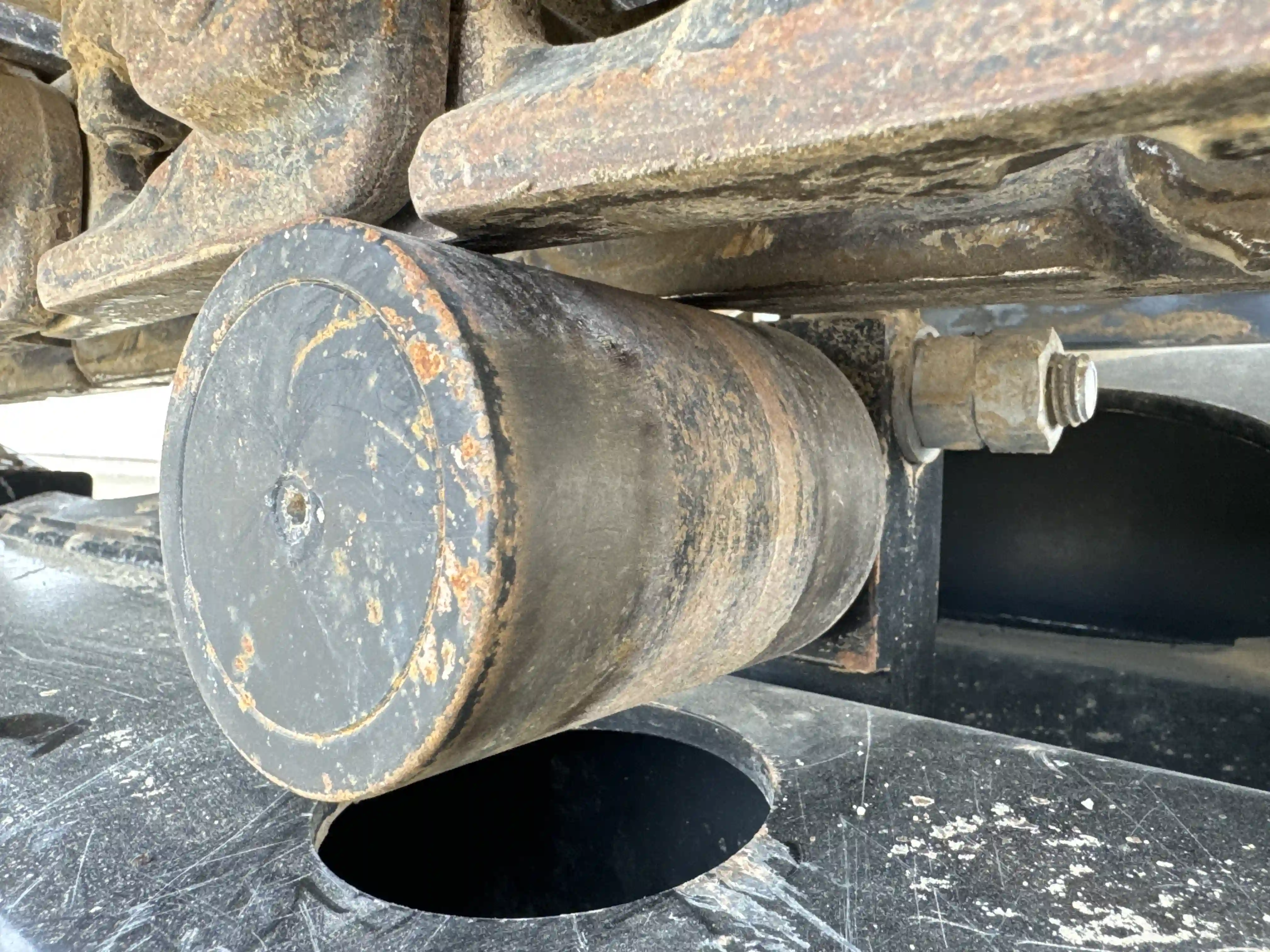 MNX-003-Cat-305.5E2-mini-excavator-inspection-undercarriage-right-carrier-rollers-3