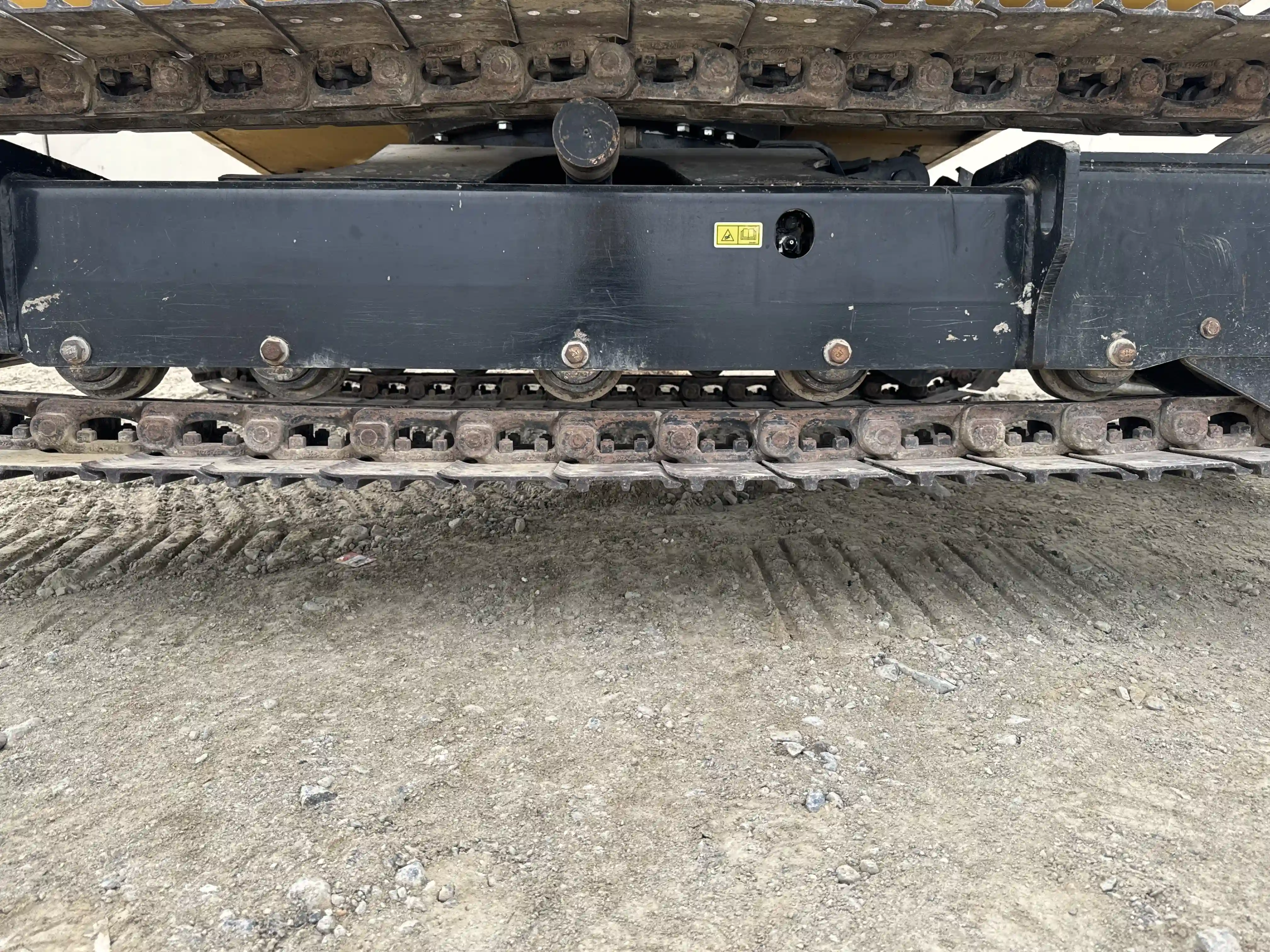 MNX-003-Cat-305.5E2-mini-excavator-inspection-undercarriage-right-track-rollers-4