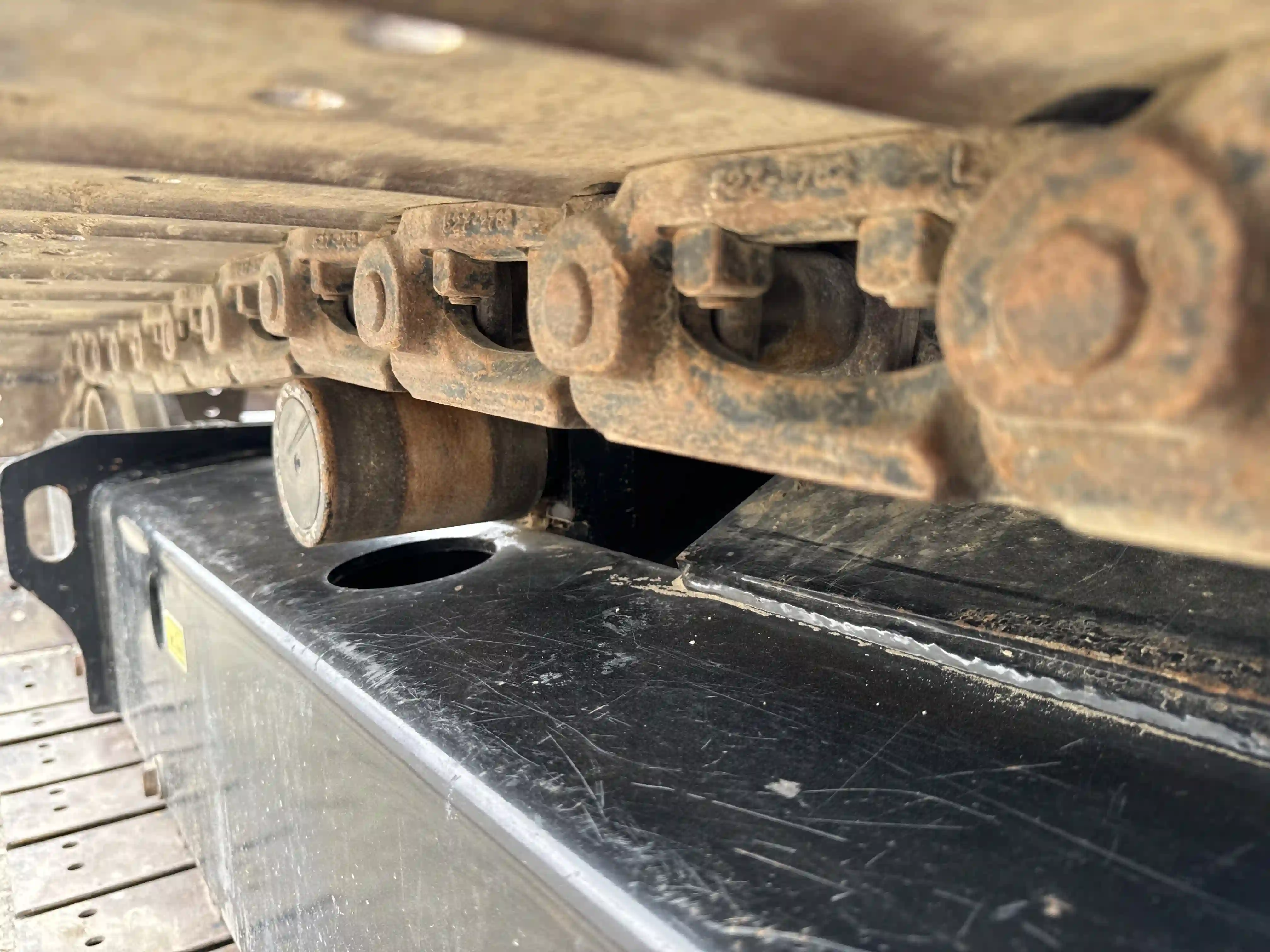 MNX-003-Cat-305.5E2-mini-excavator-inspection-undercarriage-left-track-chain-1