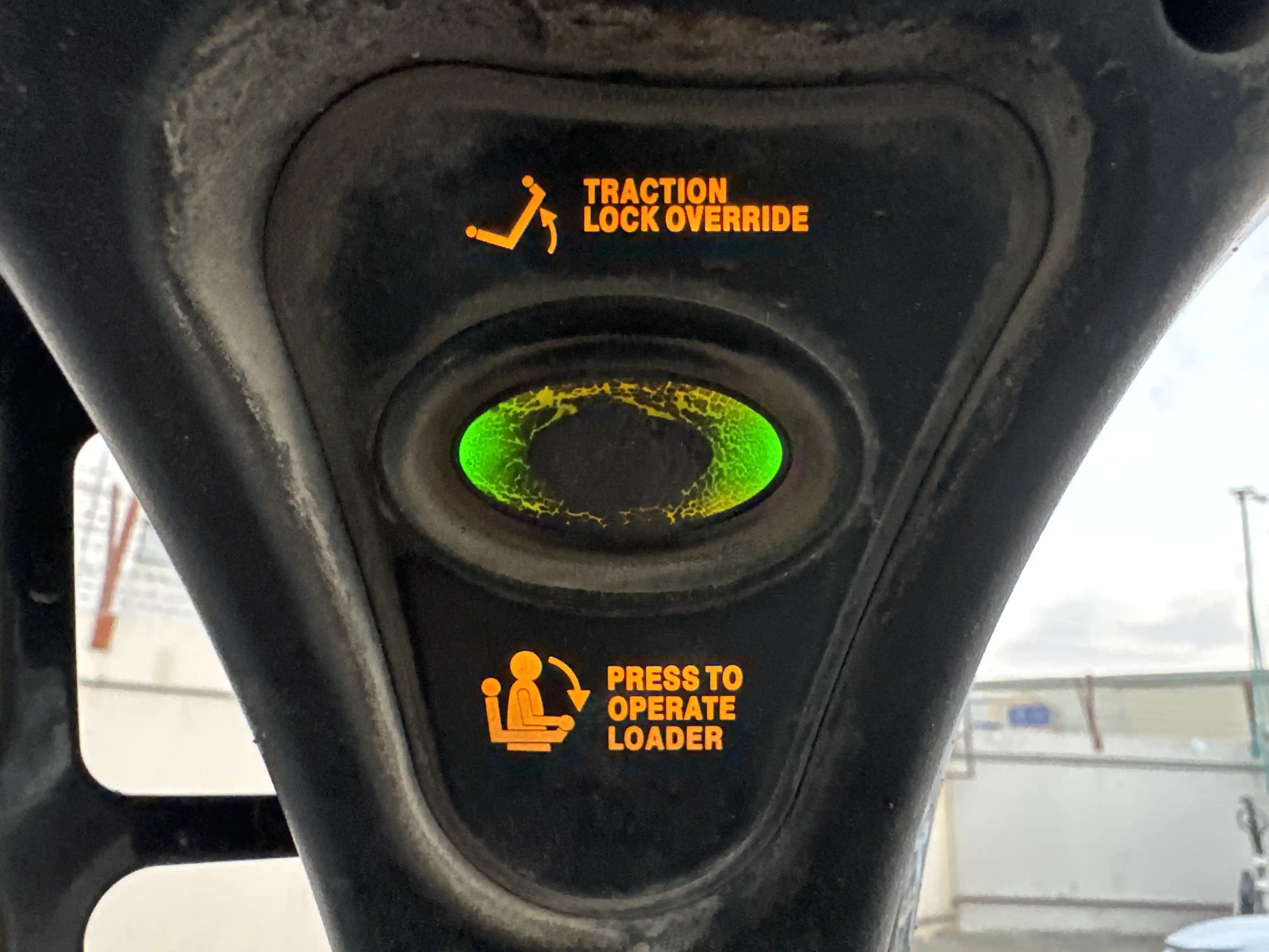 SSL-002-Bobcat-S510-skid-steer-loader-inspection-cabin-electronic-instrument-board-1