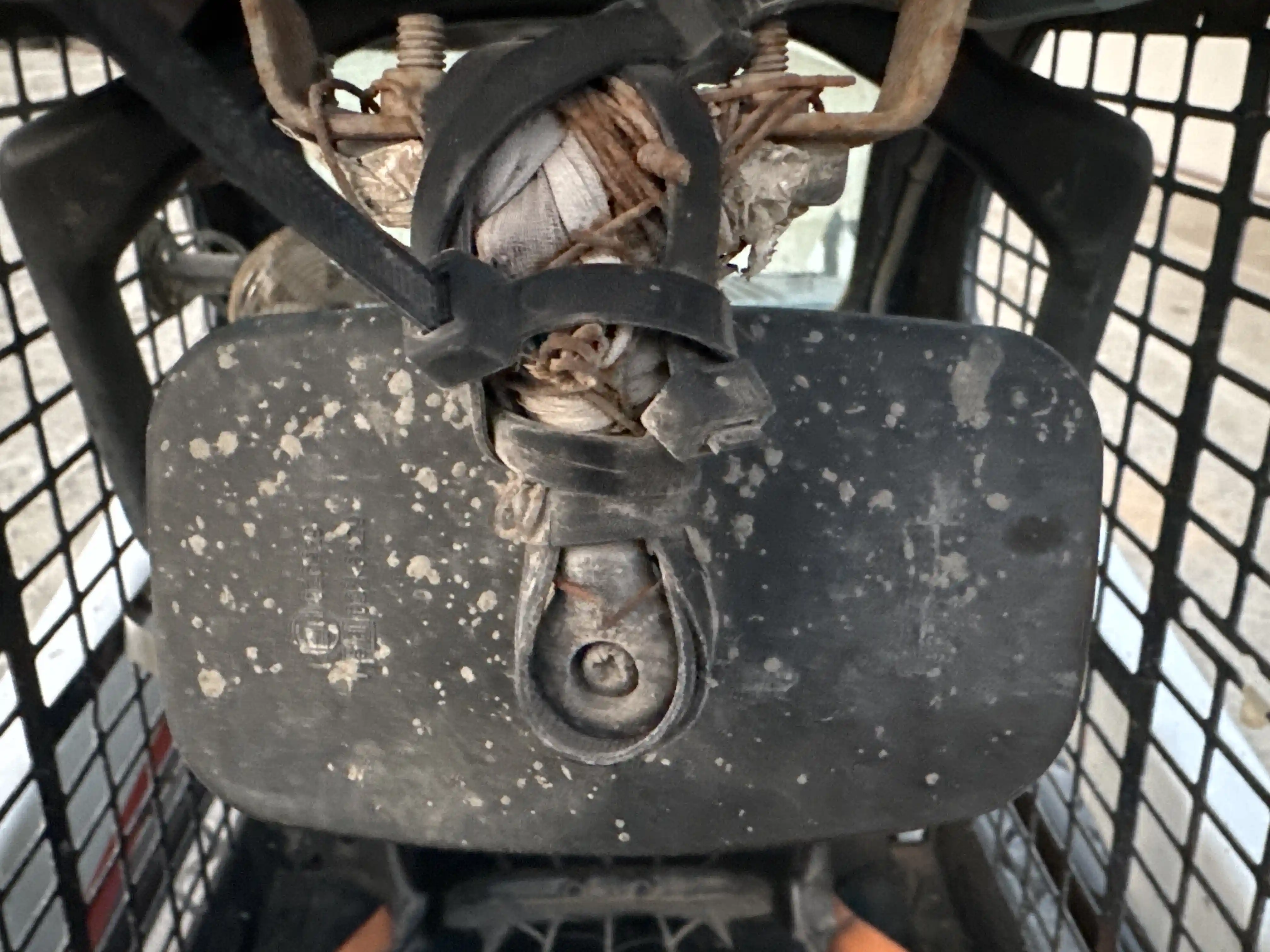 SSL-002-Bobcat-S510-skid-steer-loader-inspection-cabin-mirrors-2