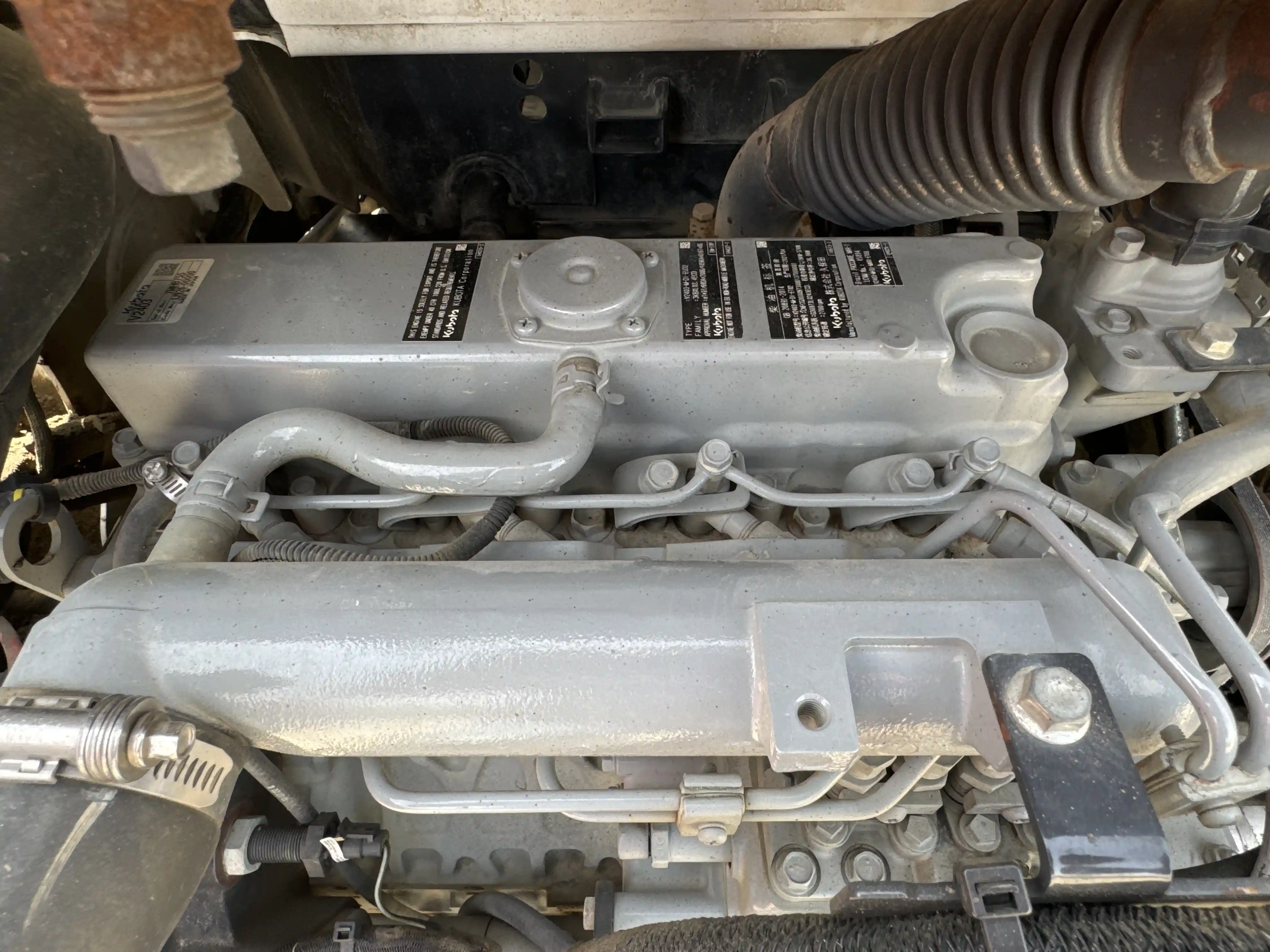 SSL-002-Bobcat-S510-skid-steer-loader-inspection-engine-engine-oil-leaks-1