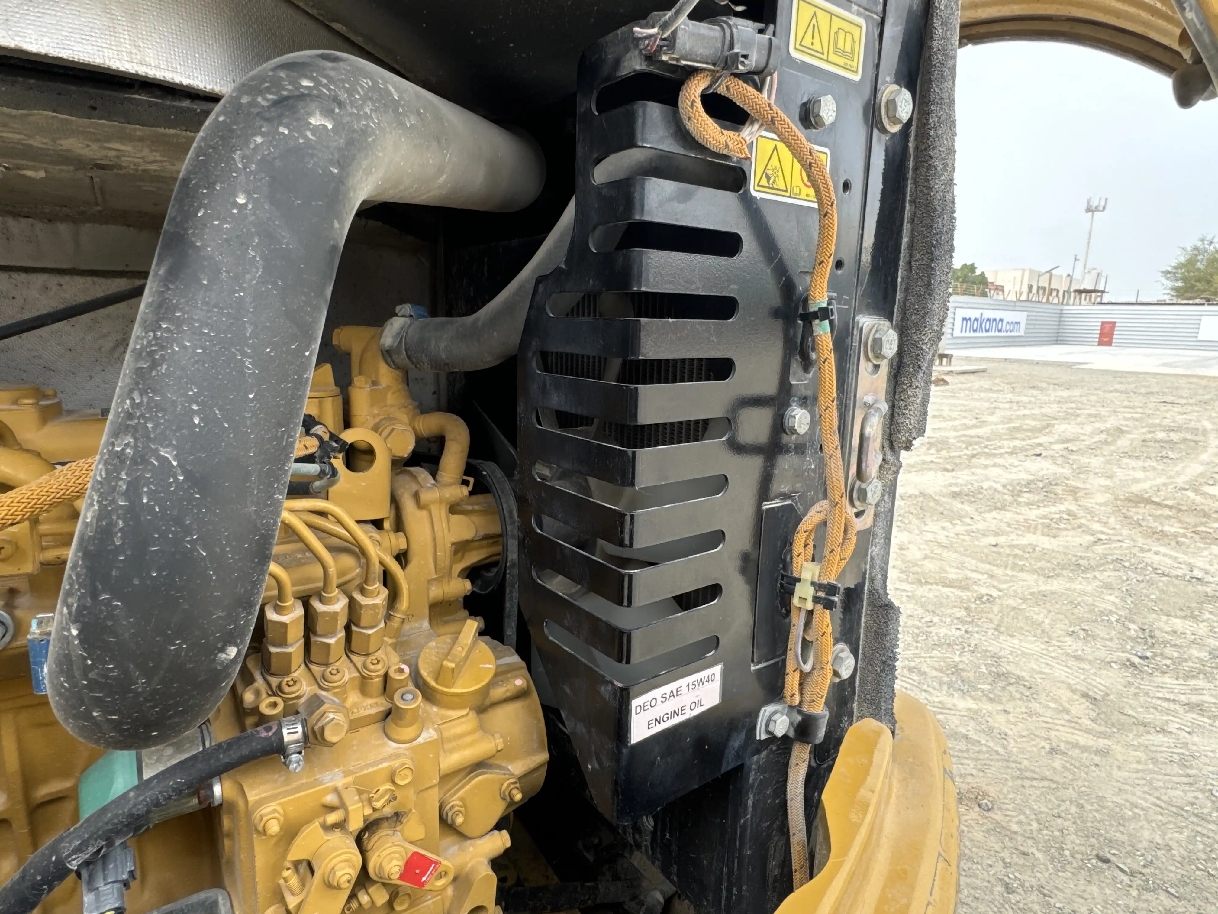 MNX-002-Cat-303E-mini-excavator-inspection-engine-cooling-fan-and-fan-guard-2