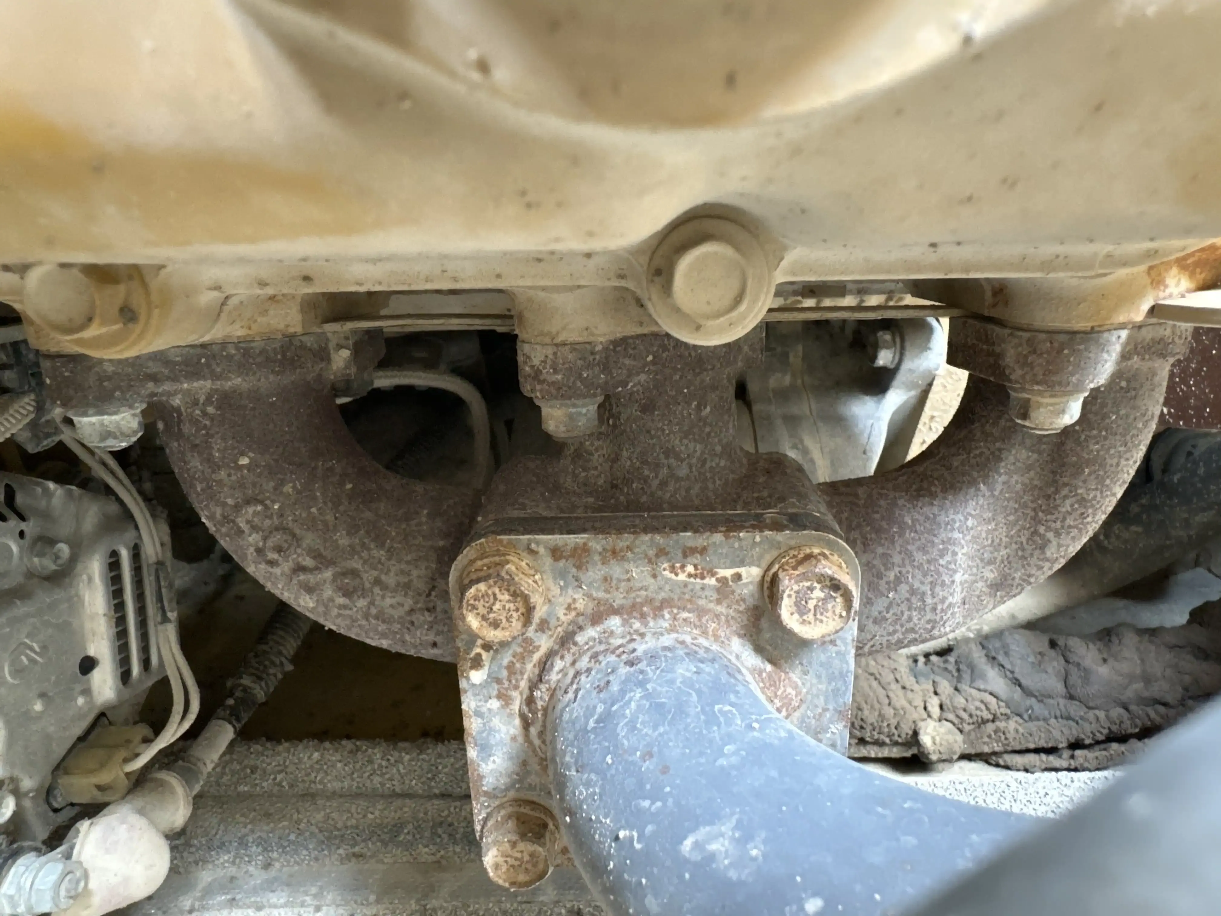 MNX-002-Cat-303E-mini-excavator-inspection-engine-exhaust-system-2