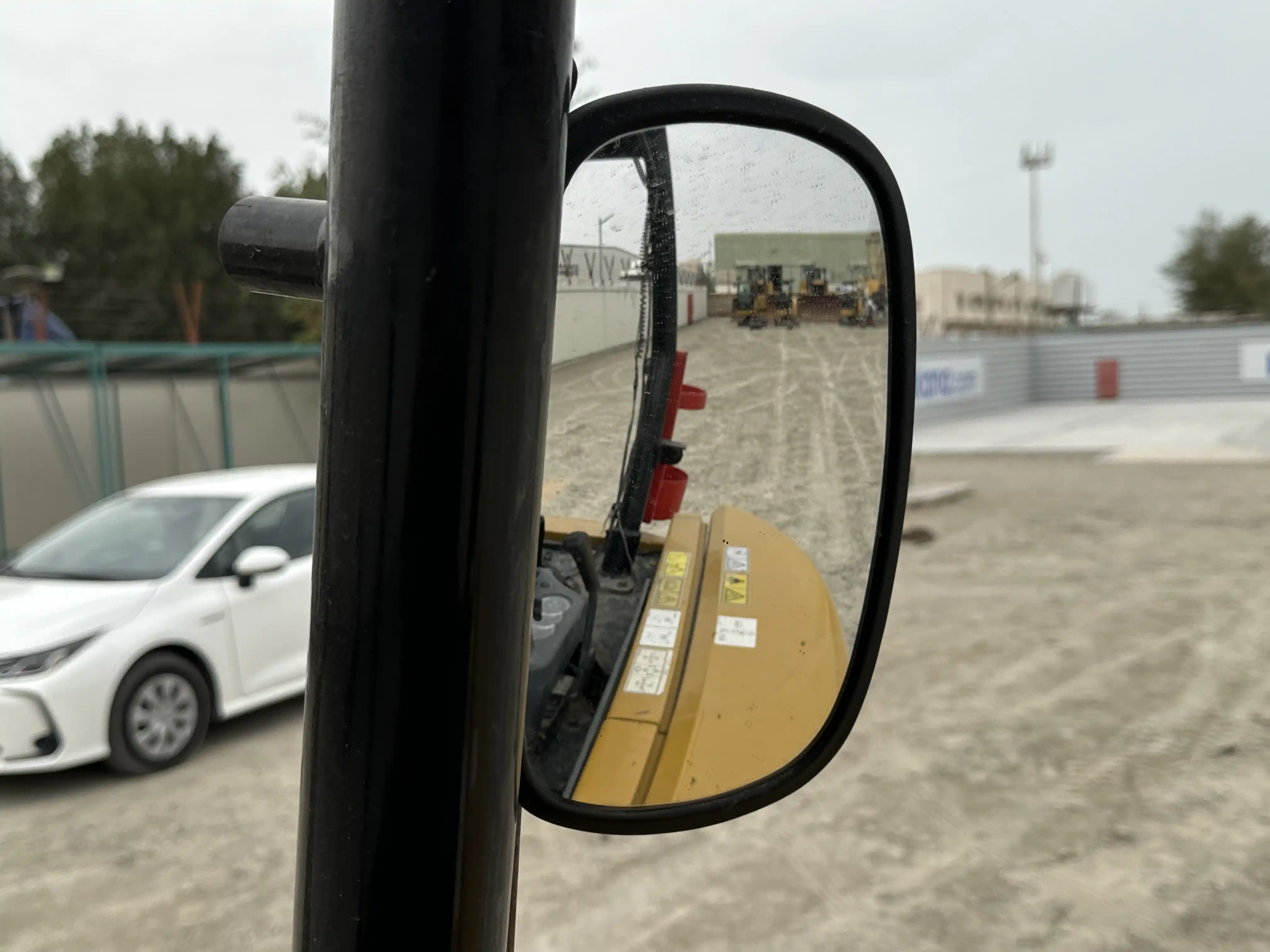 MNX-002-Cat-303E-mini-excavator-inspection-cabin-mirrors-1