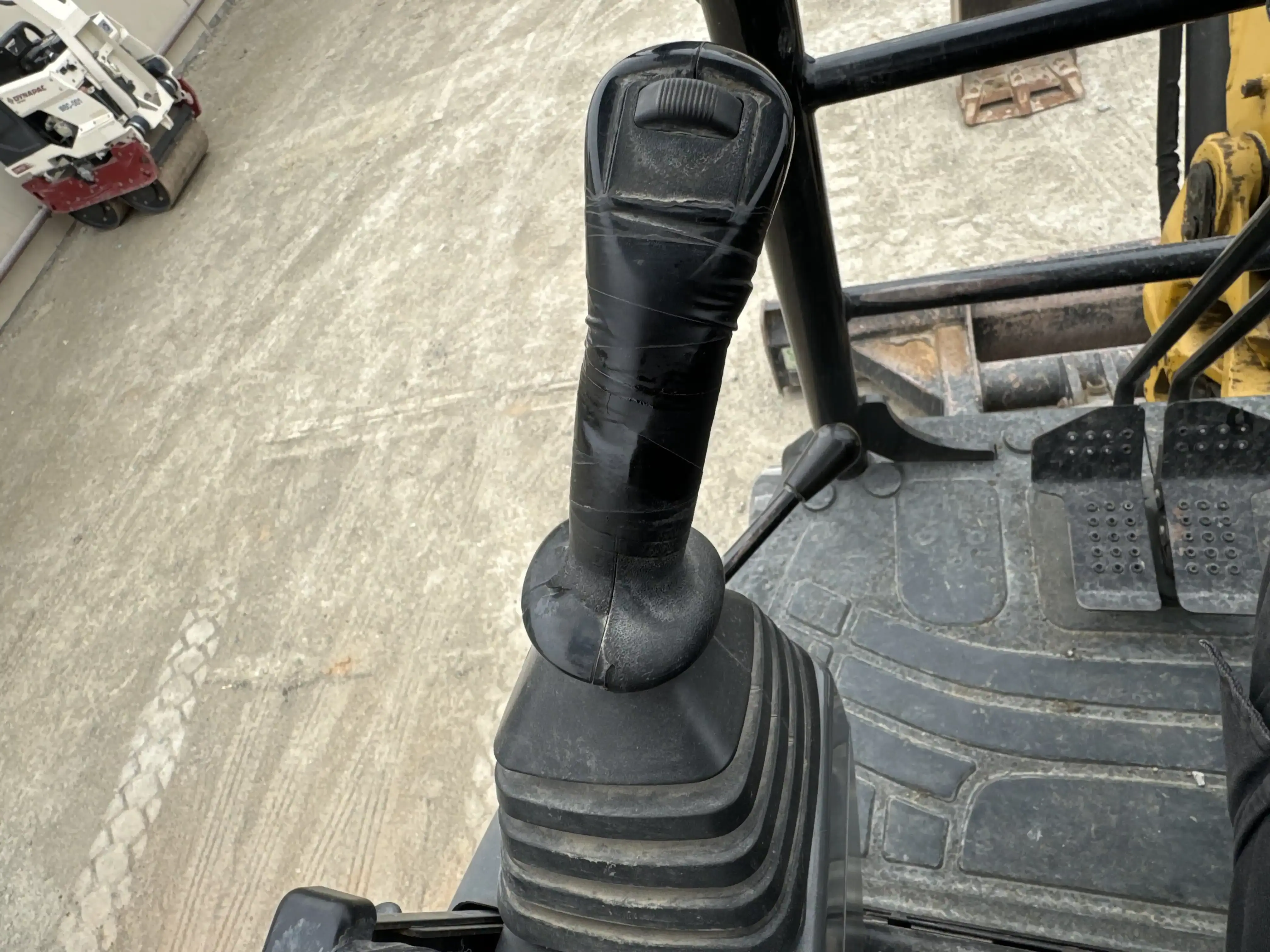 MNX-002-Cat-303E-mini-excavator-inspection-cabin-joysticks-2