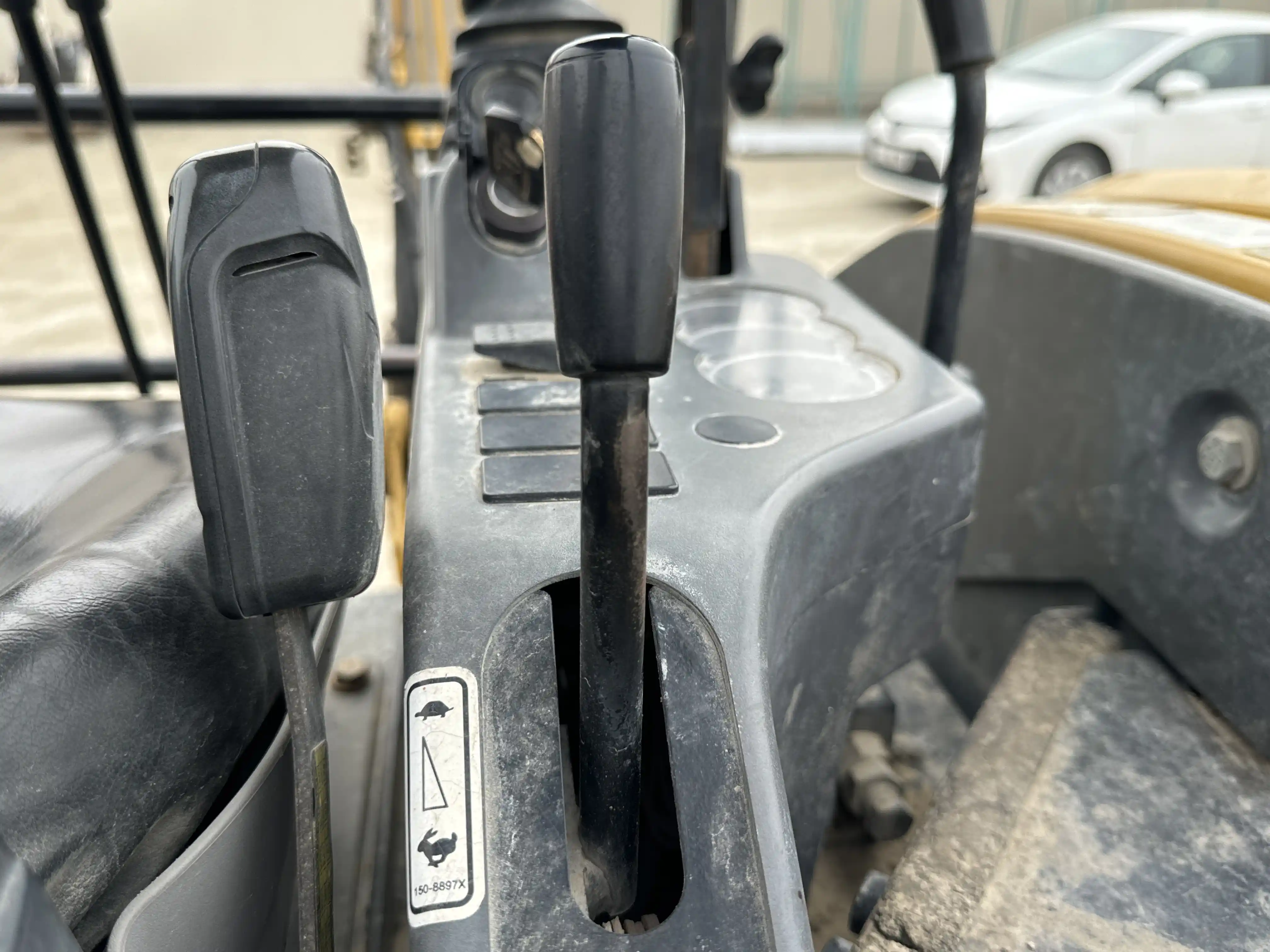 MNX-002-Cat-303E-mini-excavator-inspection-cabin-electronic-instrument-board-1
