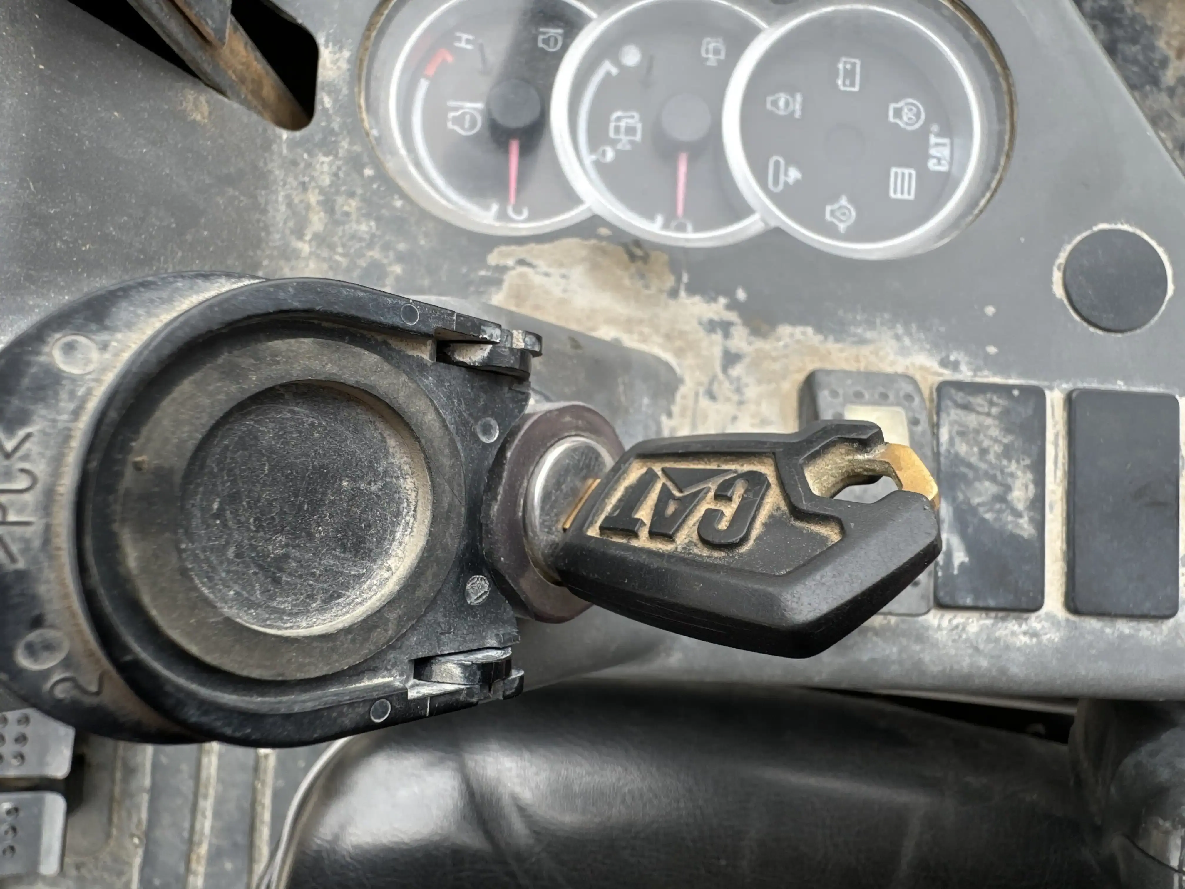 MNX-002-Cat-303E-mini-excavator-inspection-cabin-electronic-instrument-board-3