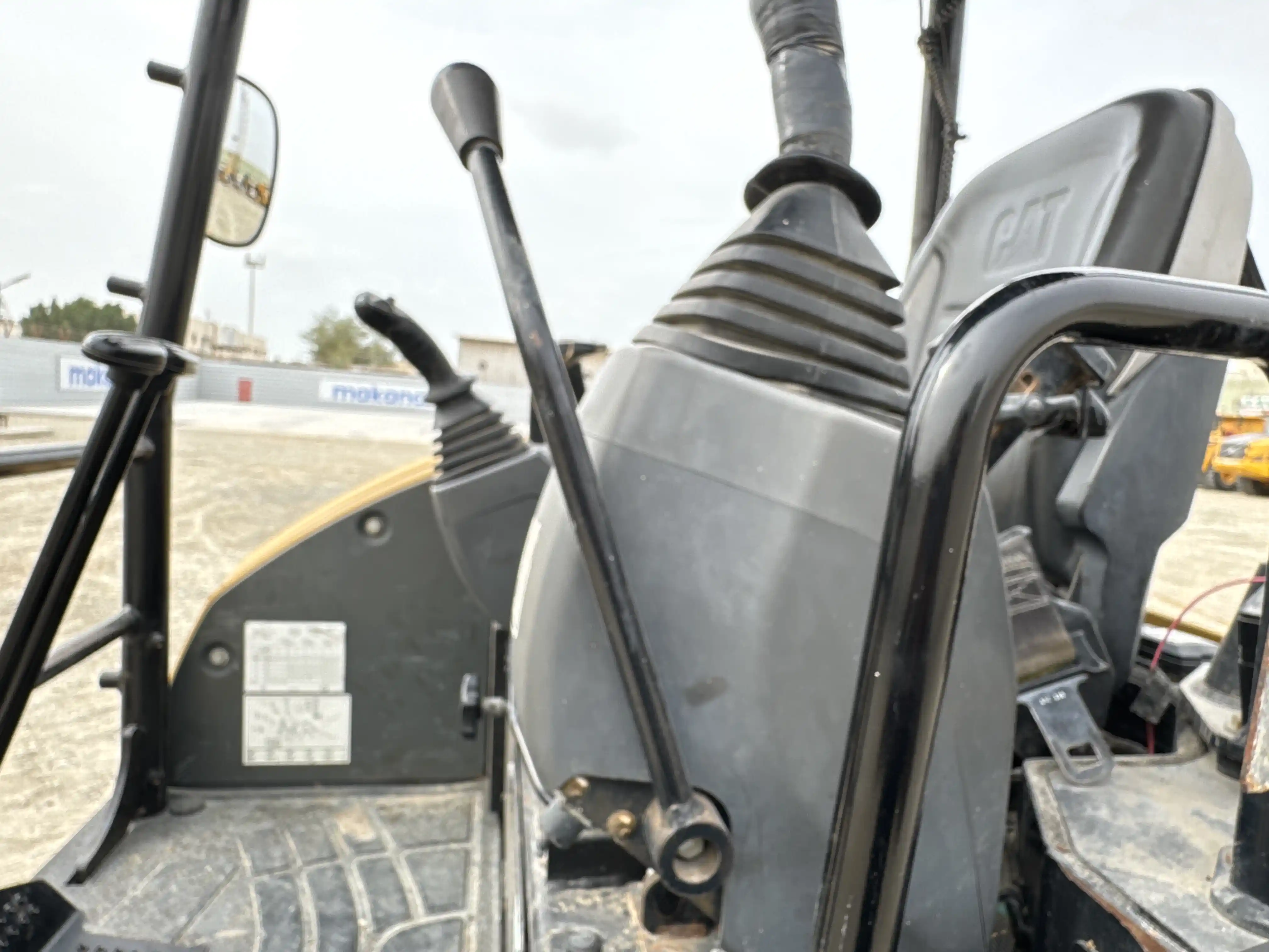 MNX-002-Cat-303E-mini-excavator-inspection-safety-hydraulic-safety-lock-1