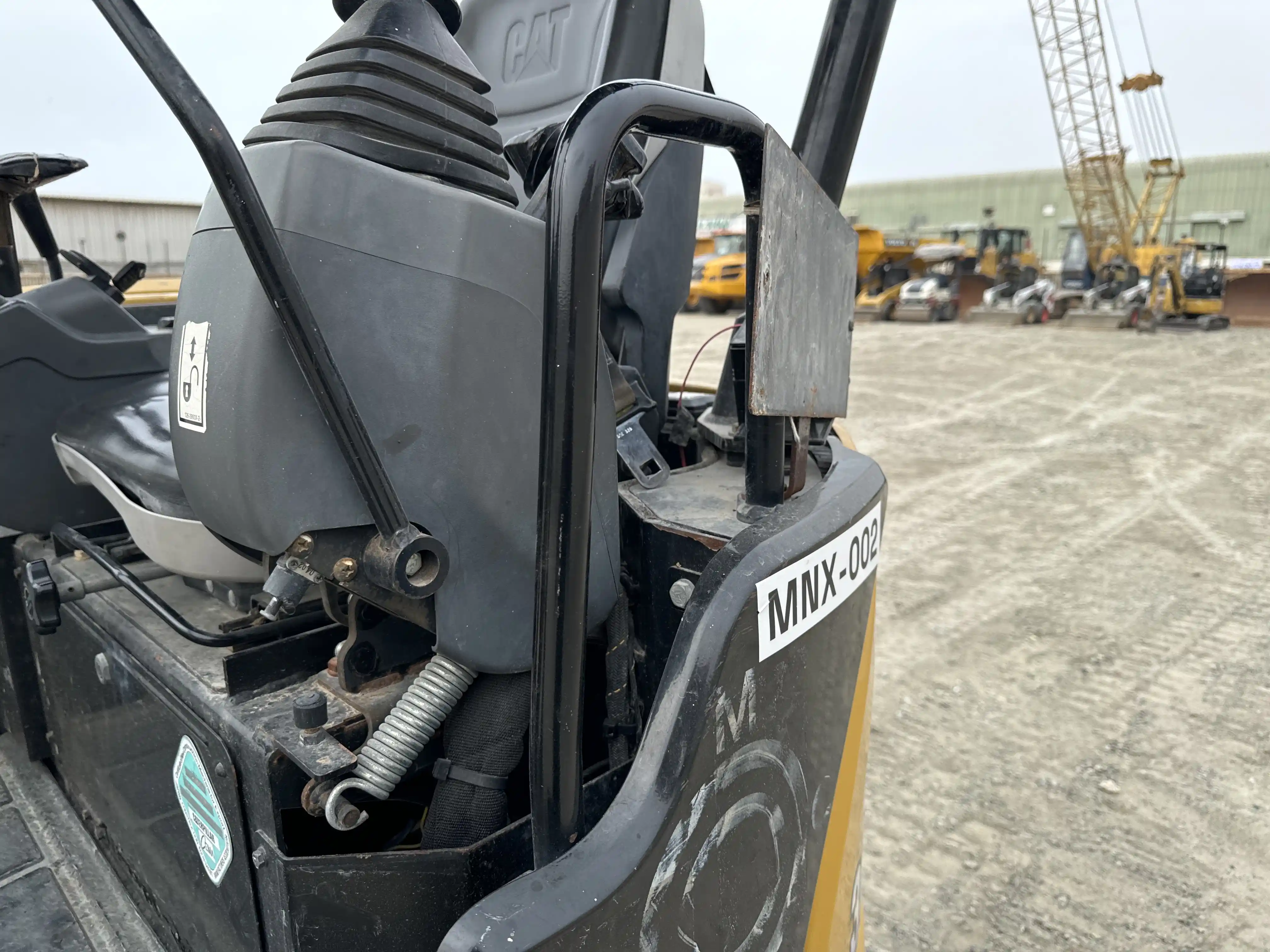 MNX-002-Cat-303E-mini-excavator-inspection-structure-handrails-2