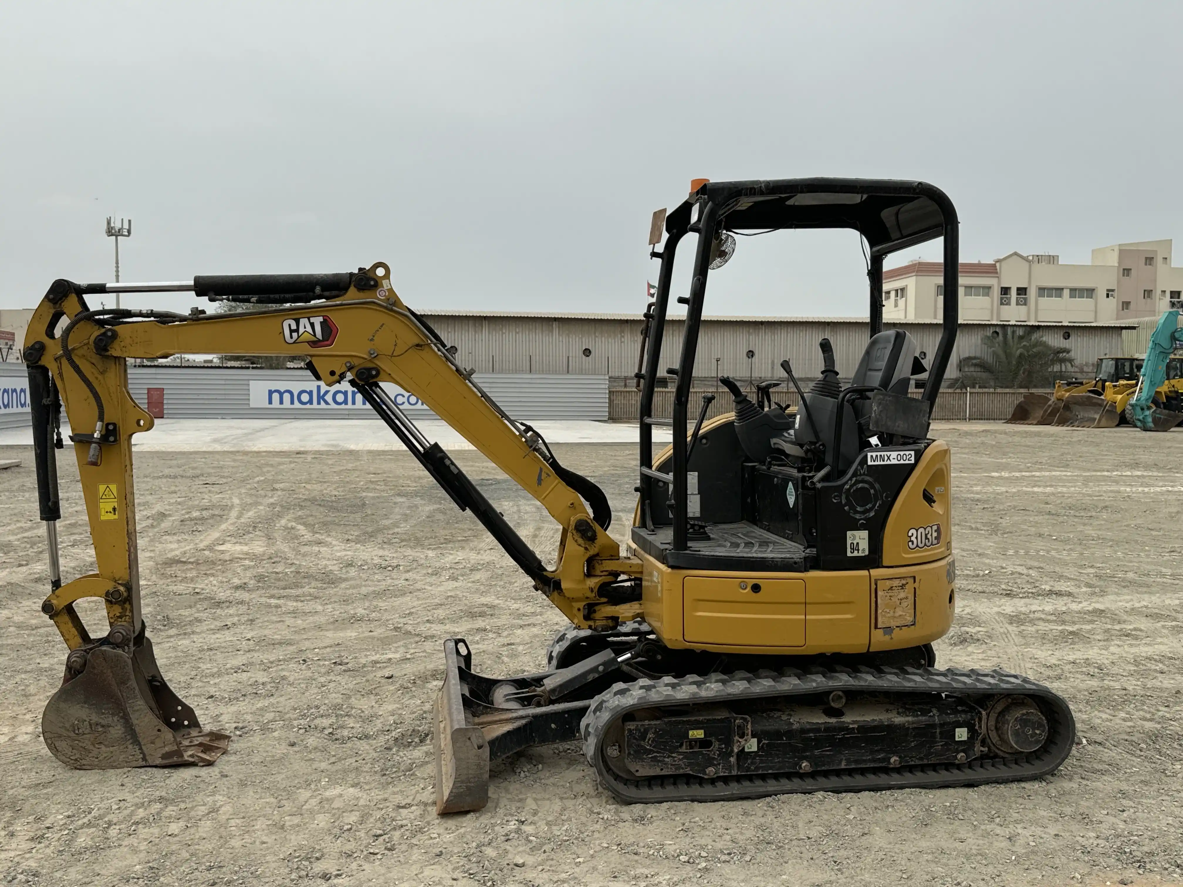 MNX-002-Cat-303E-mini-excavator-inspection-structure-paint-4