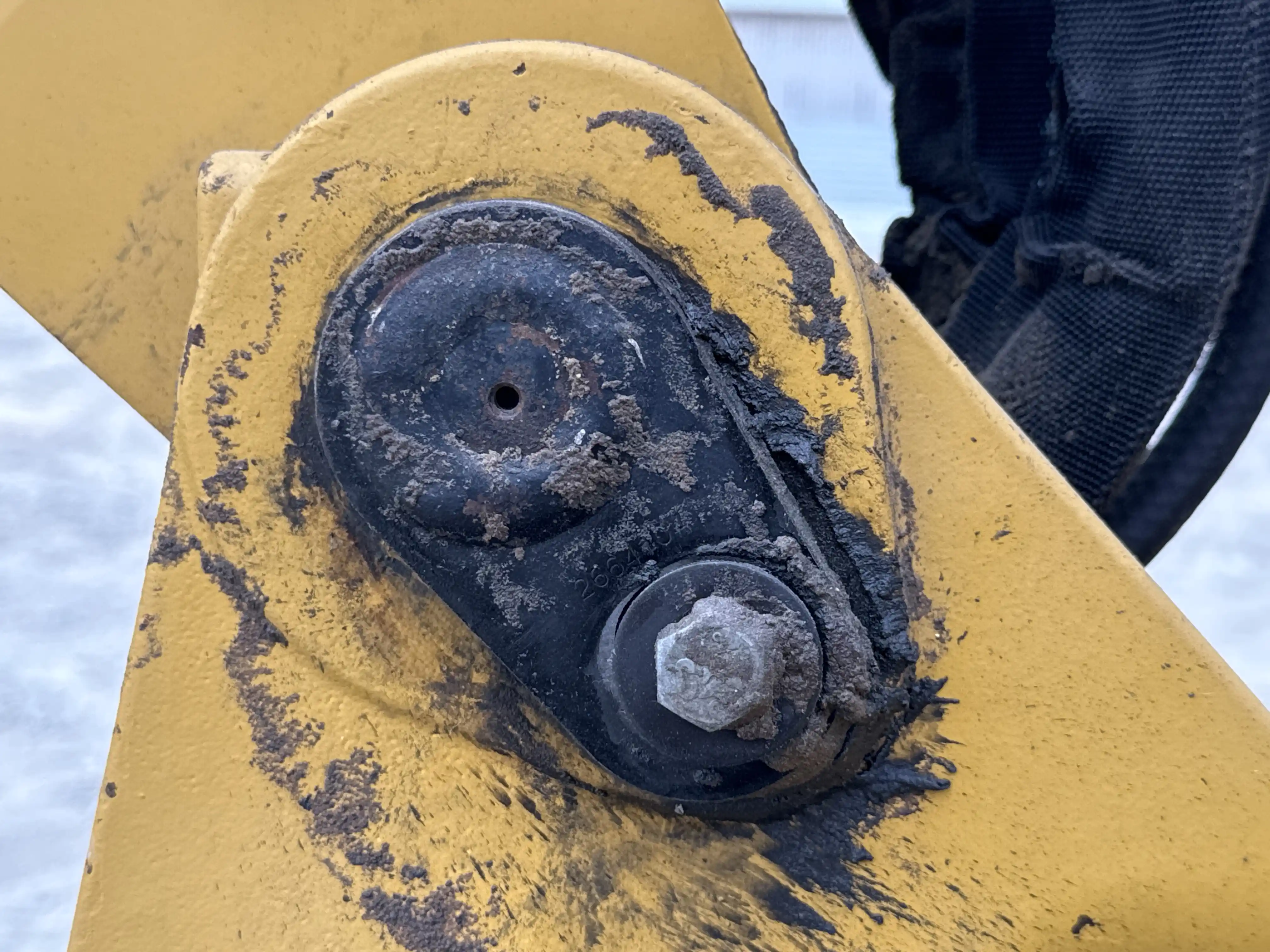MNX-002-Cat-303E-mini-excavator-inspection-chassis-boom-base-pin-and-bushings-1