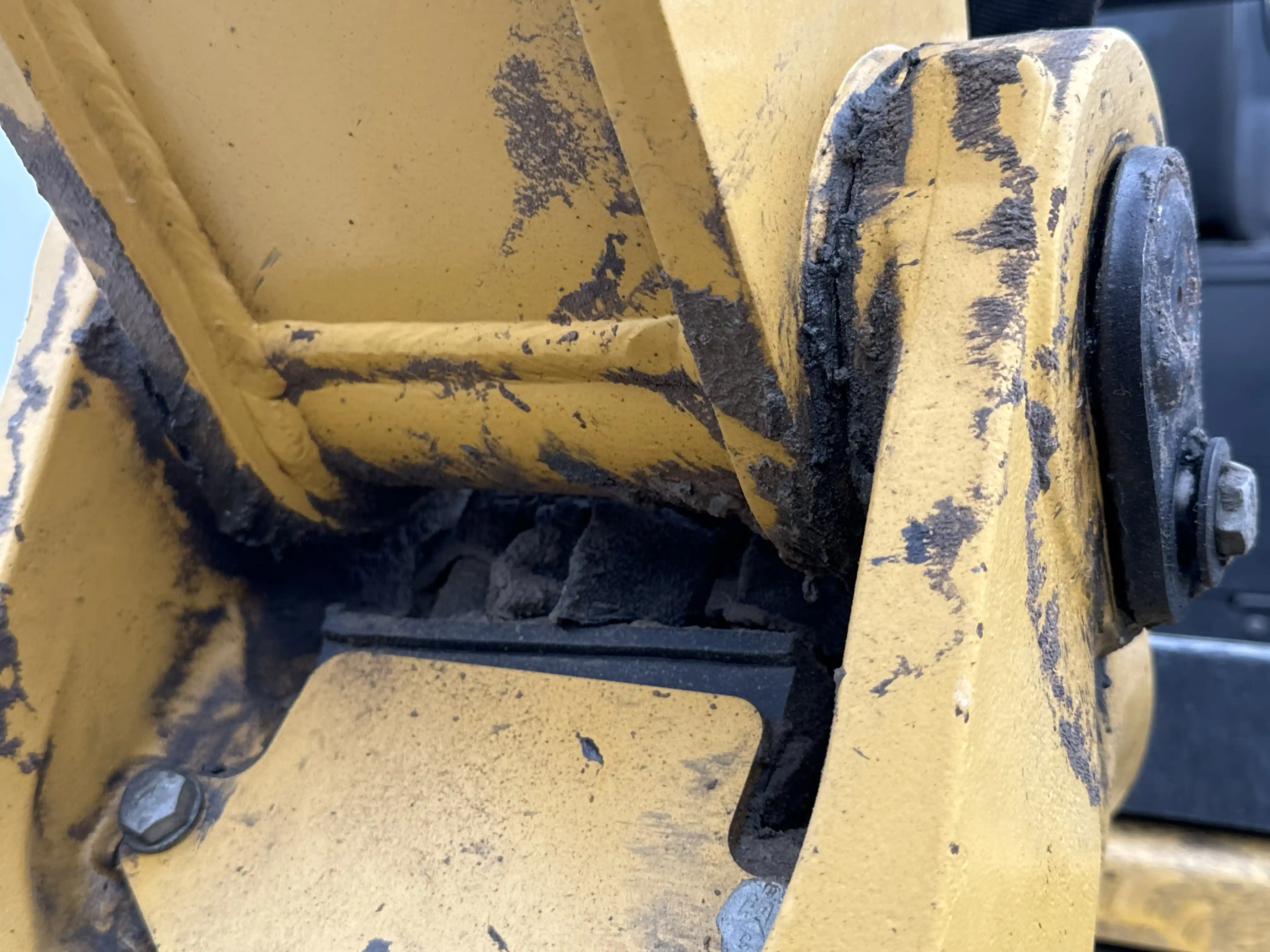 MNX-002-Cat-303E-mini-excavator-inspection-chassis-boom-base-pin-and-bushings-2
