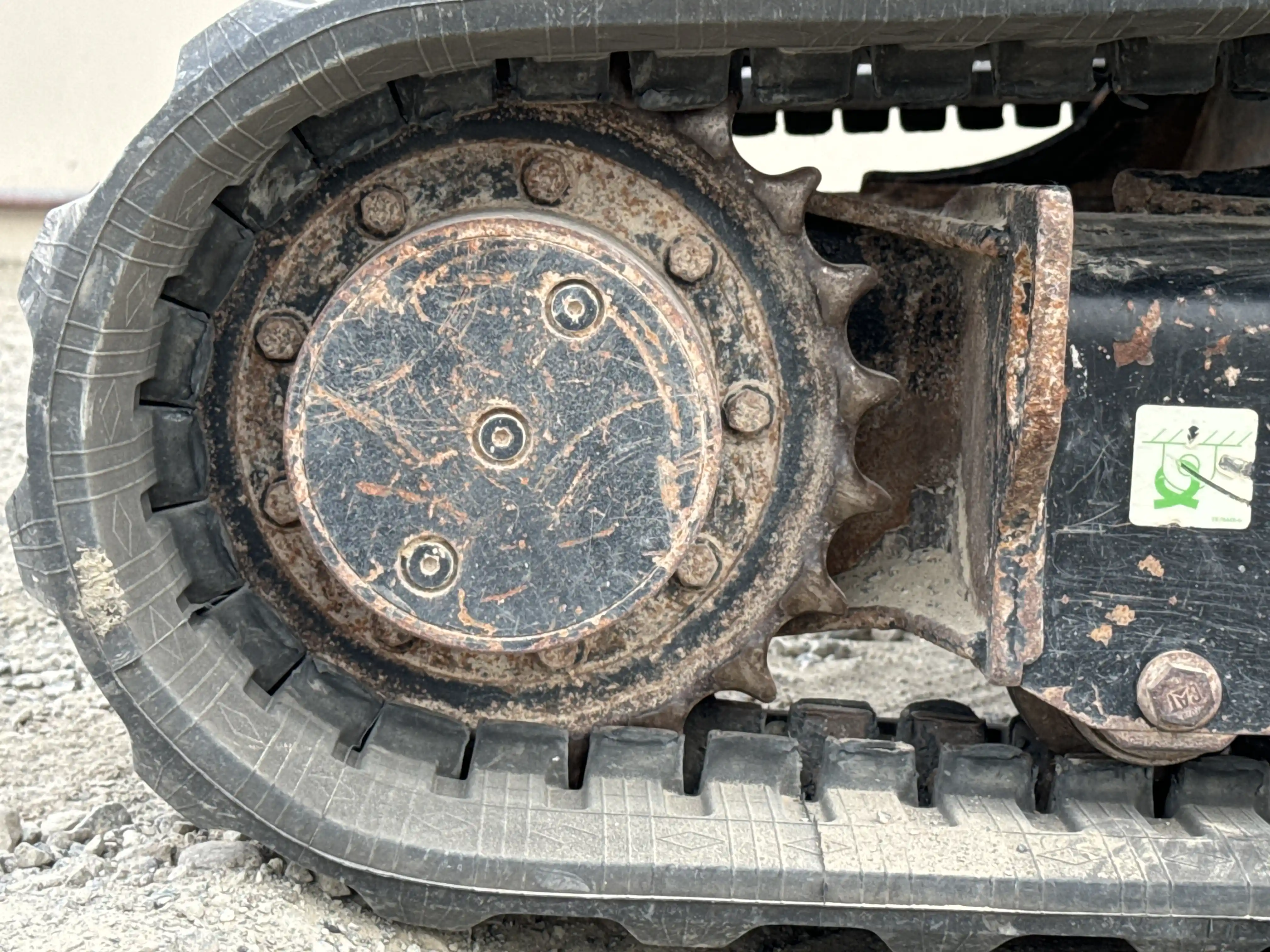 MNX-002-Cat-303E-mini-excavator-inspection-undercarriage-right-sprocket-1