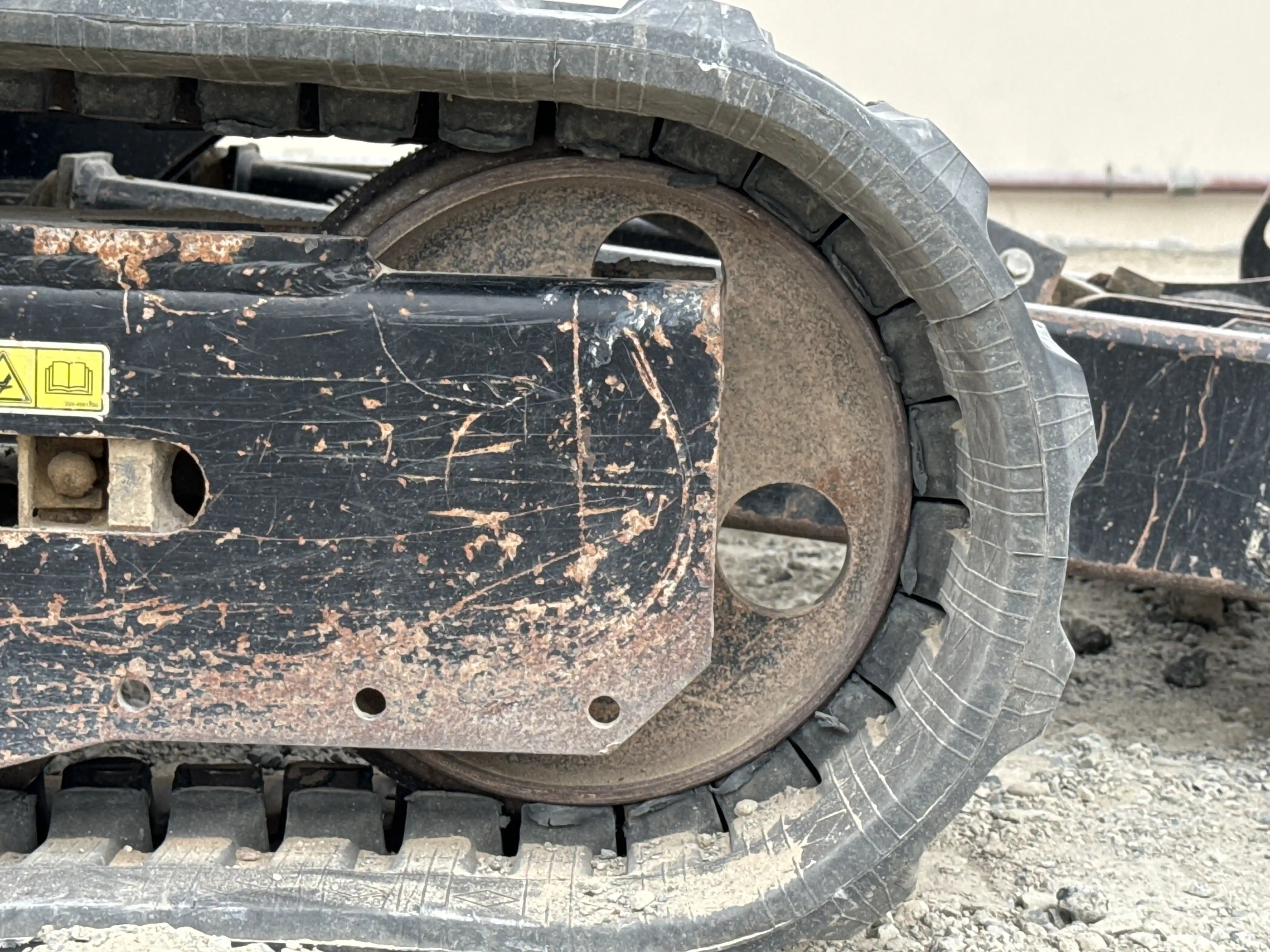 MNX-002-Cat-303E-mini-excavator-inspection-undercarriage-right-idler-1