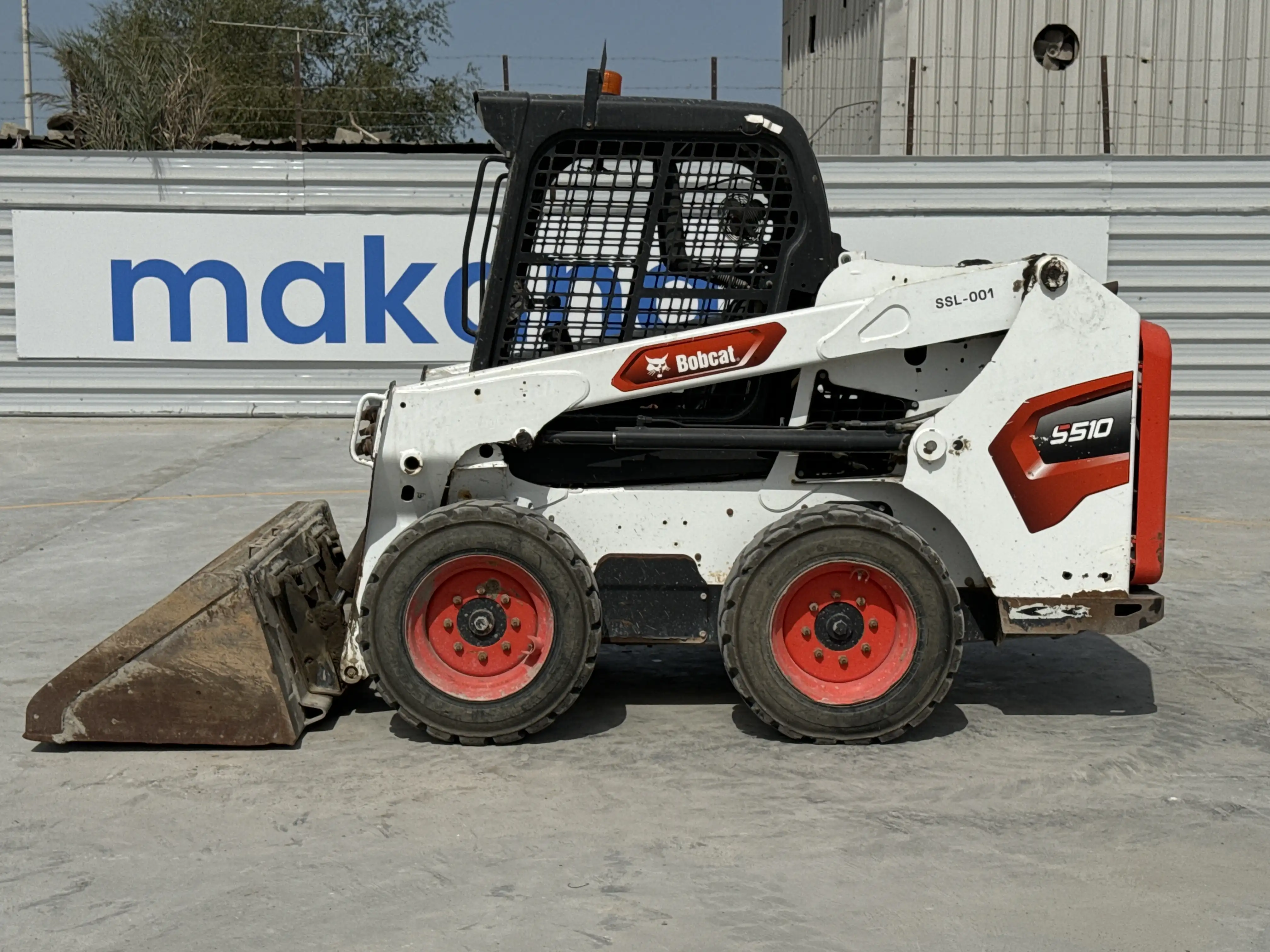 SSL-001-Bobcat-S510-skid-steer-loader-inspection-structure-paint-5