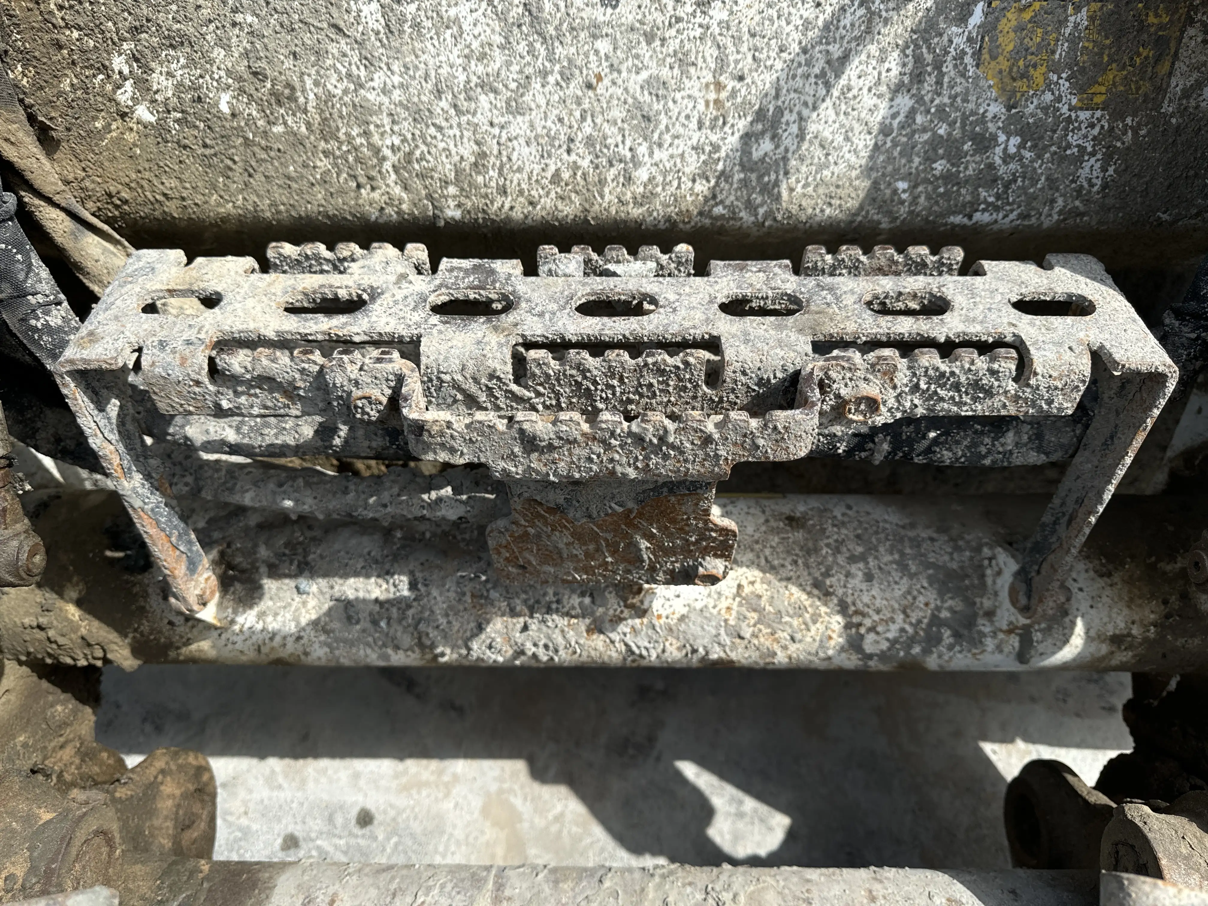 SSL-001-Bobcat-S510-skid-steer-loader-inspection-structure-steps-ladders-2