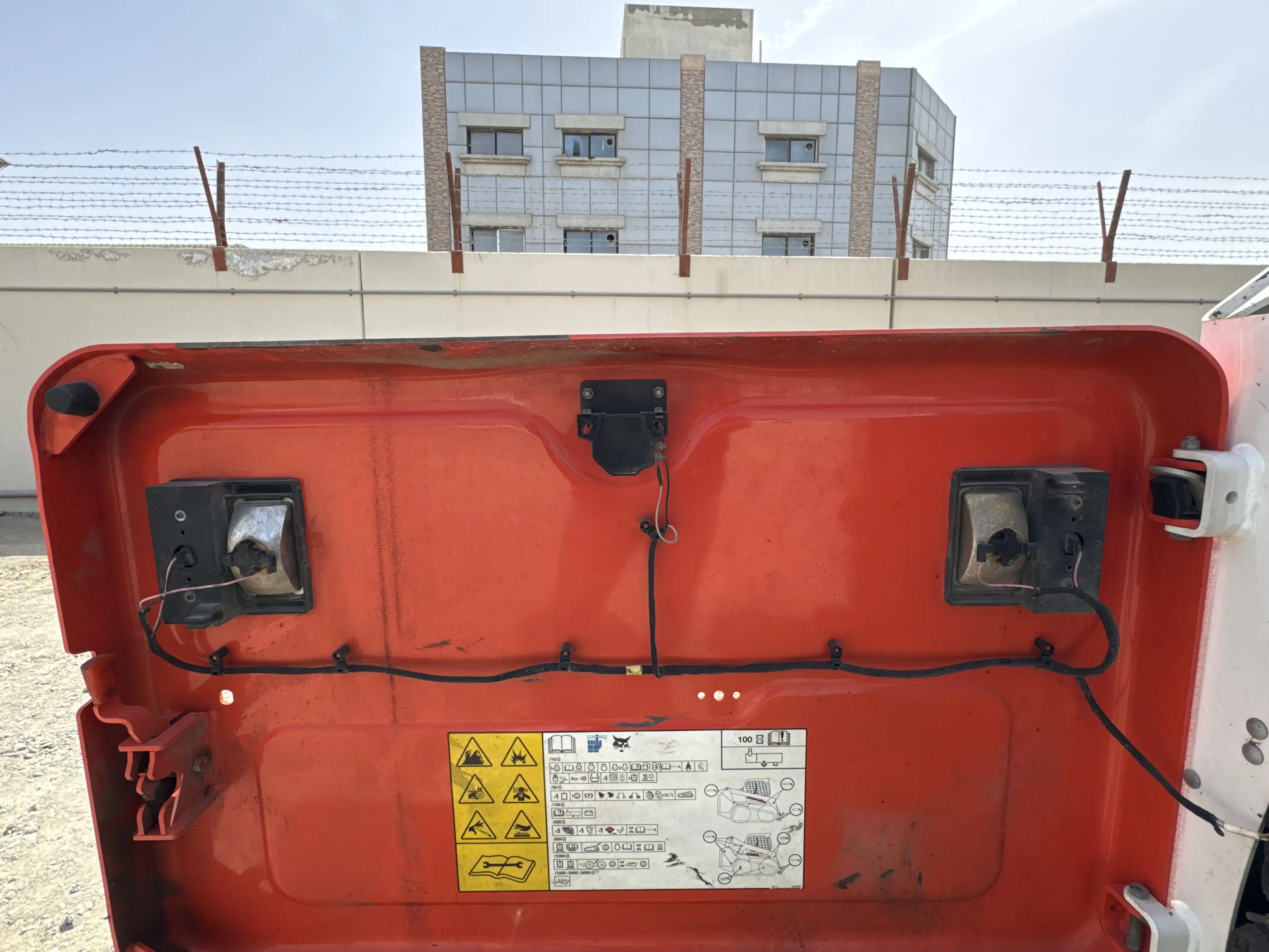 SSL-001-Bobcat-S510-skid-steer-loader-inspection-electronics-main-harness-3
