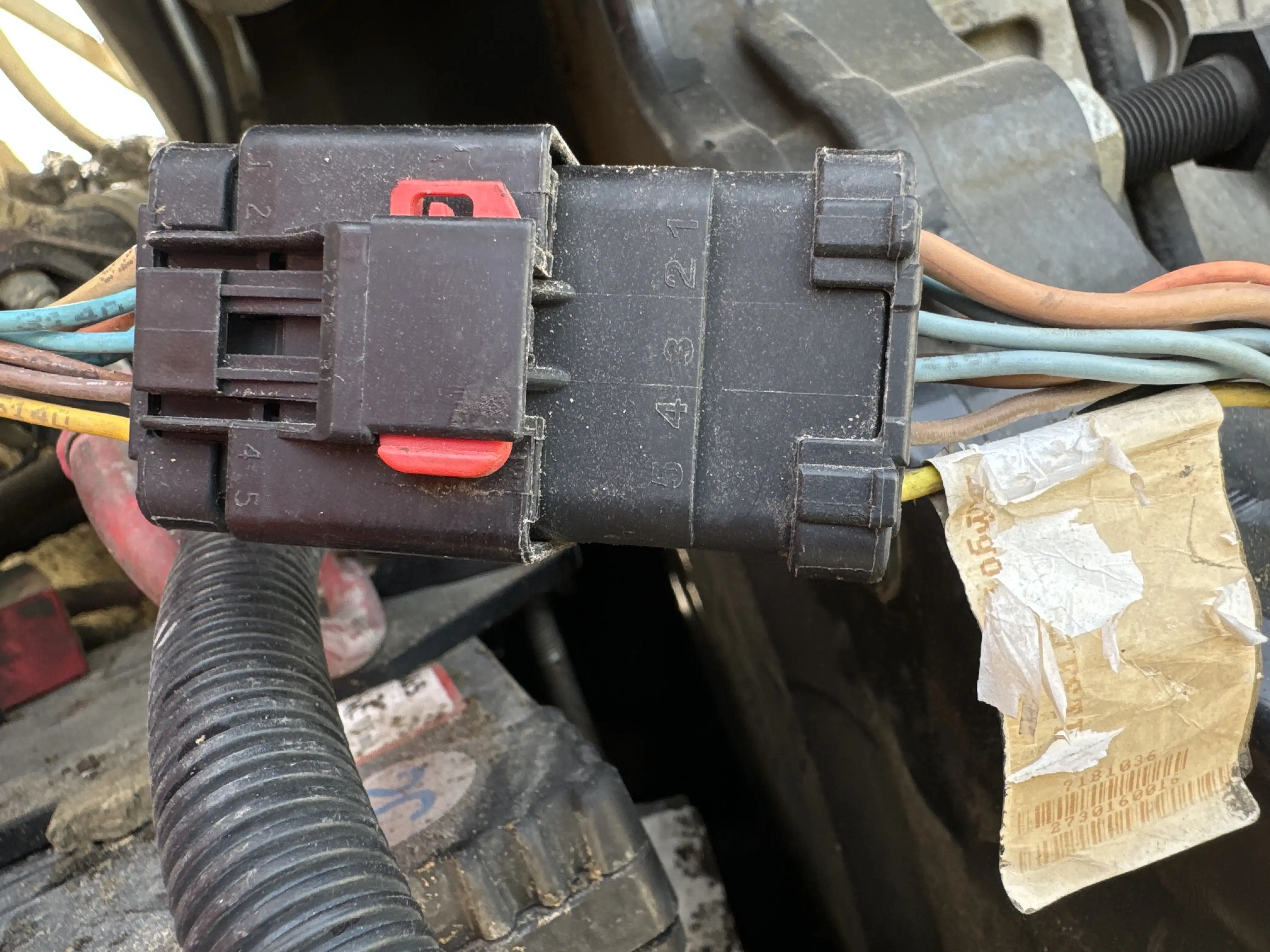 SSL-001-Bobcat-S510-skid-steer-loader-inspection-electronics-main-harness-6