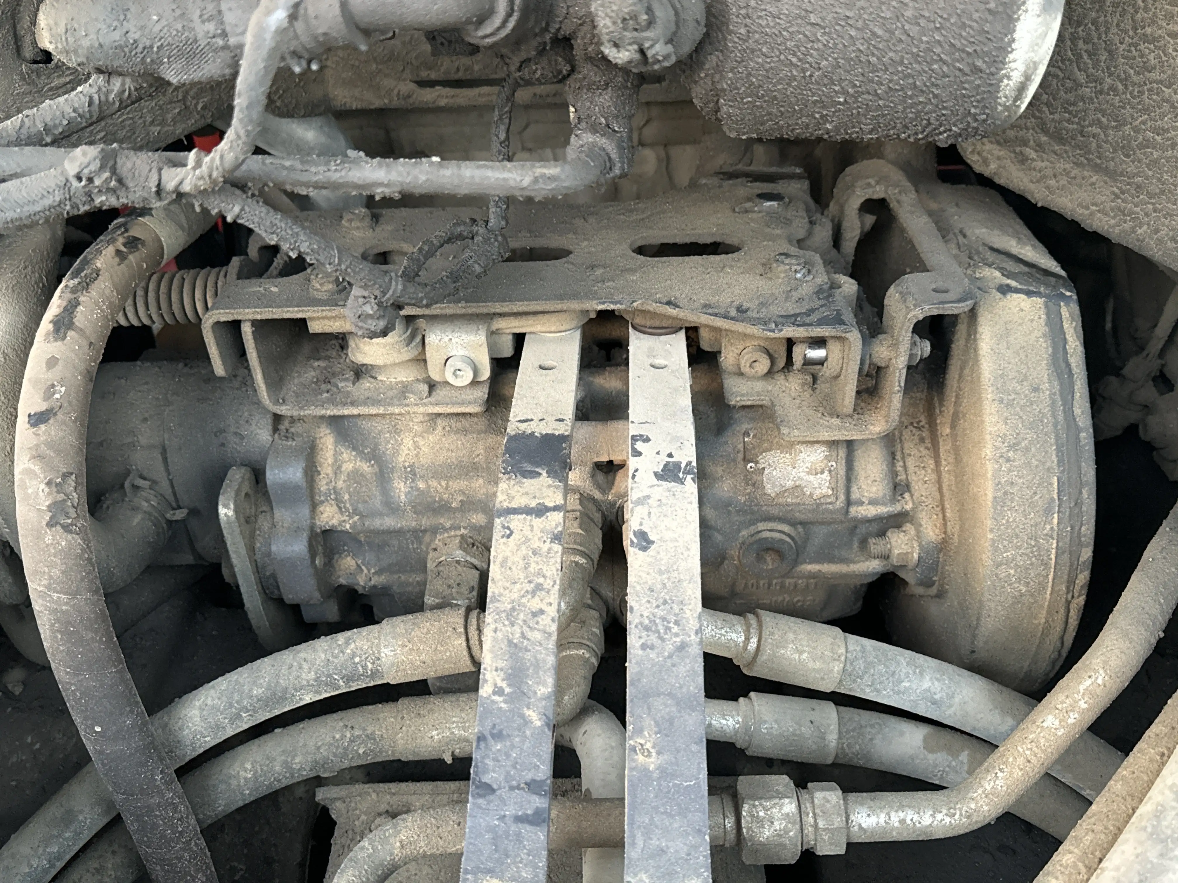 SSL-001-Bobcat-S510-skid-steer-loader-inspection-hydraulics-hydraulic-pump-1