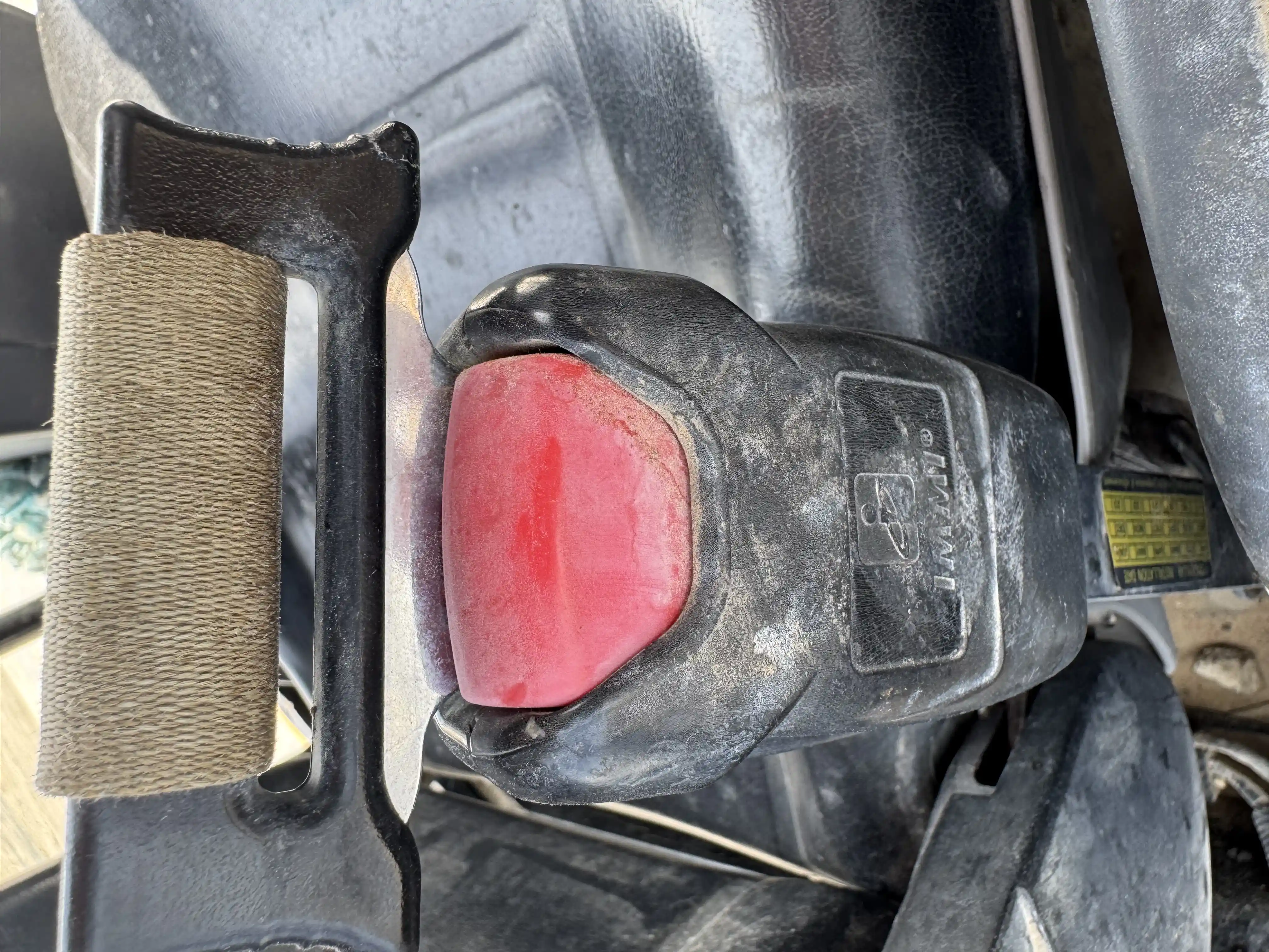 MNX-001-Cat-303E-mini-excavator-inspection-safety-seat-belt-2