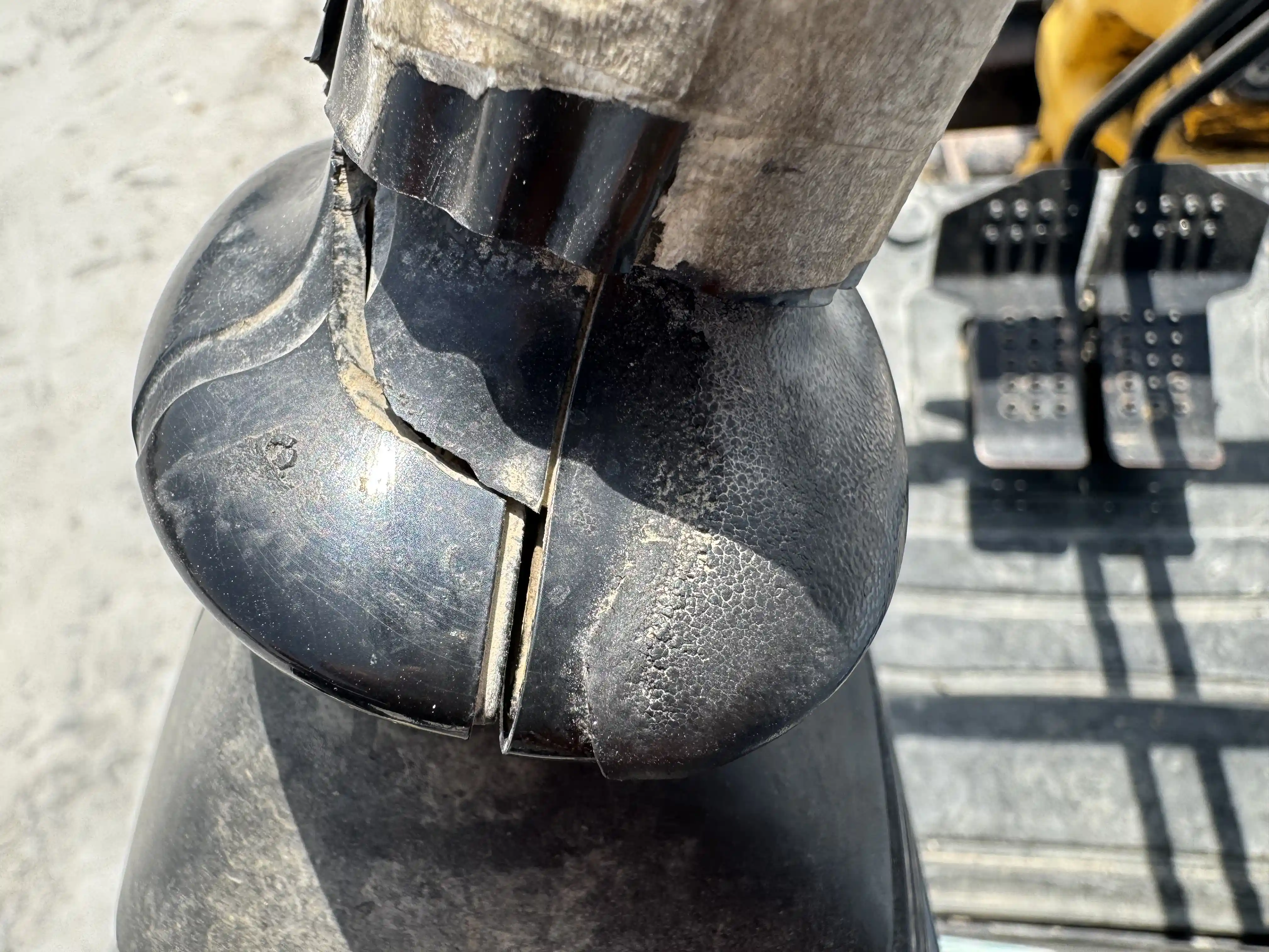 MNX-001-Cat-303E-mini-excavator-inspection-cabin-joysticks-1