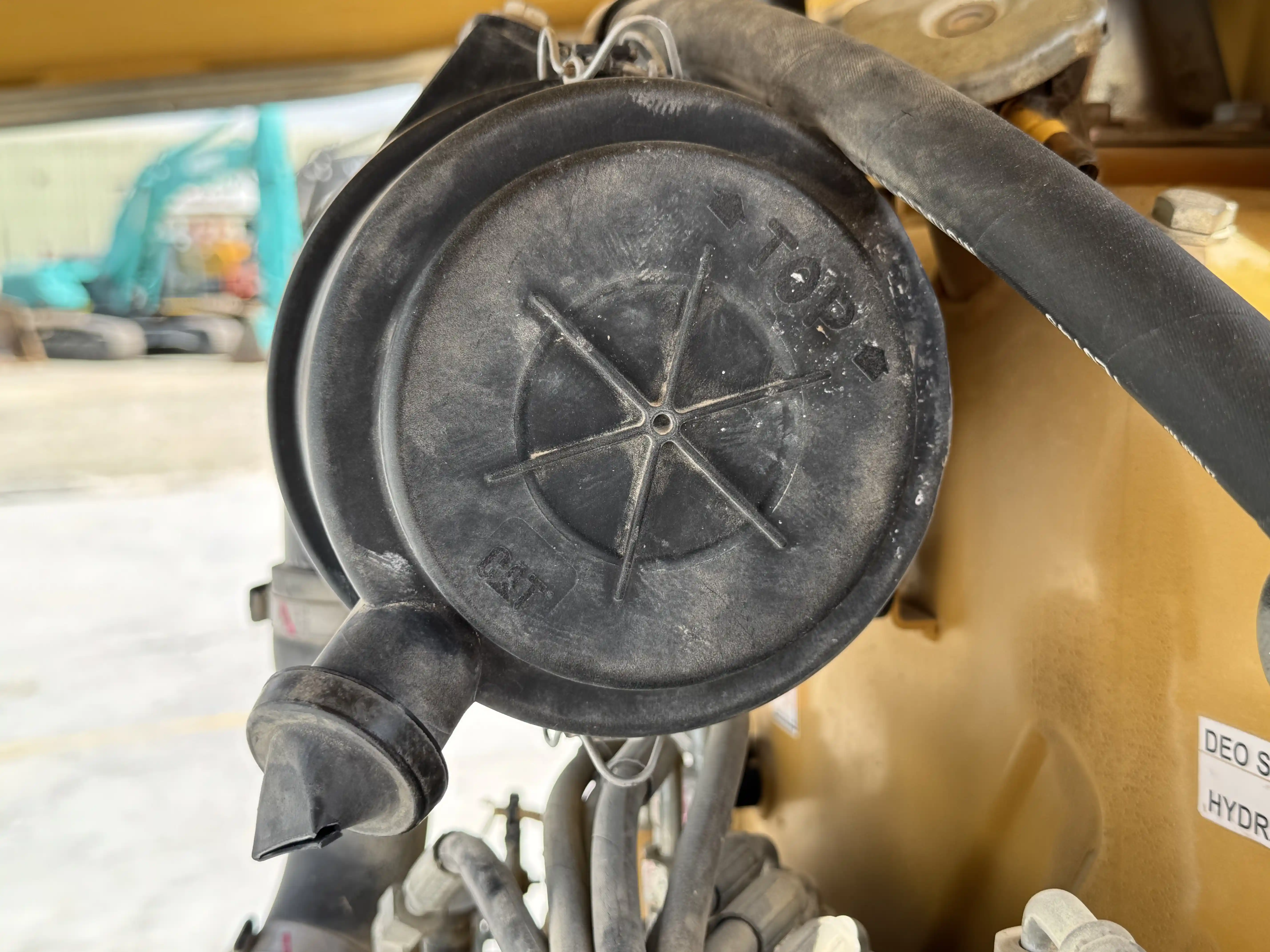 MNX-001-Cat-303E-mini-excavator-inspection-engine-air-intake-system-2