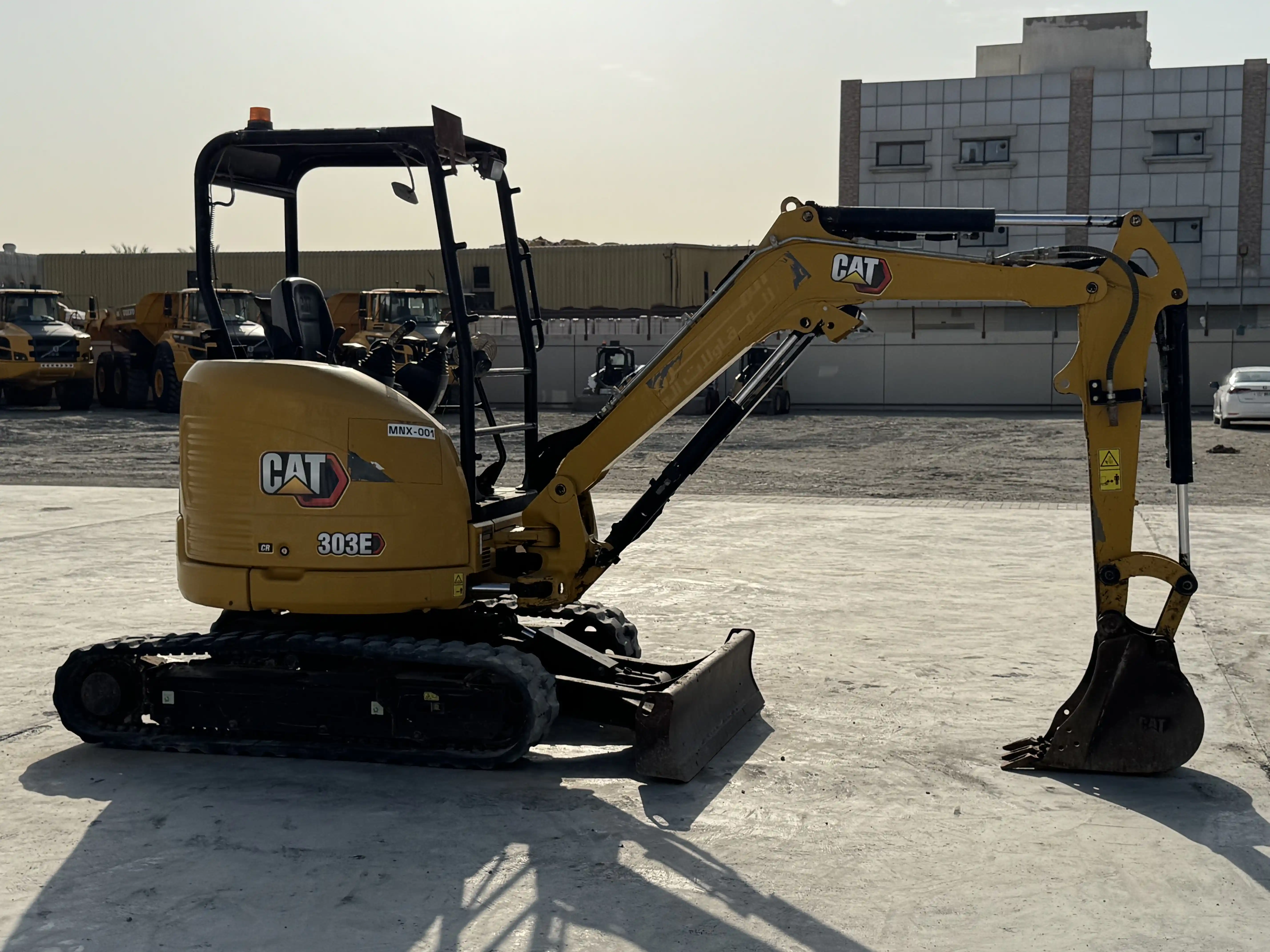 MNX-001-Cat-303E-mini-excavator-inspection-structure-paint-2