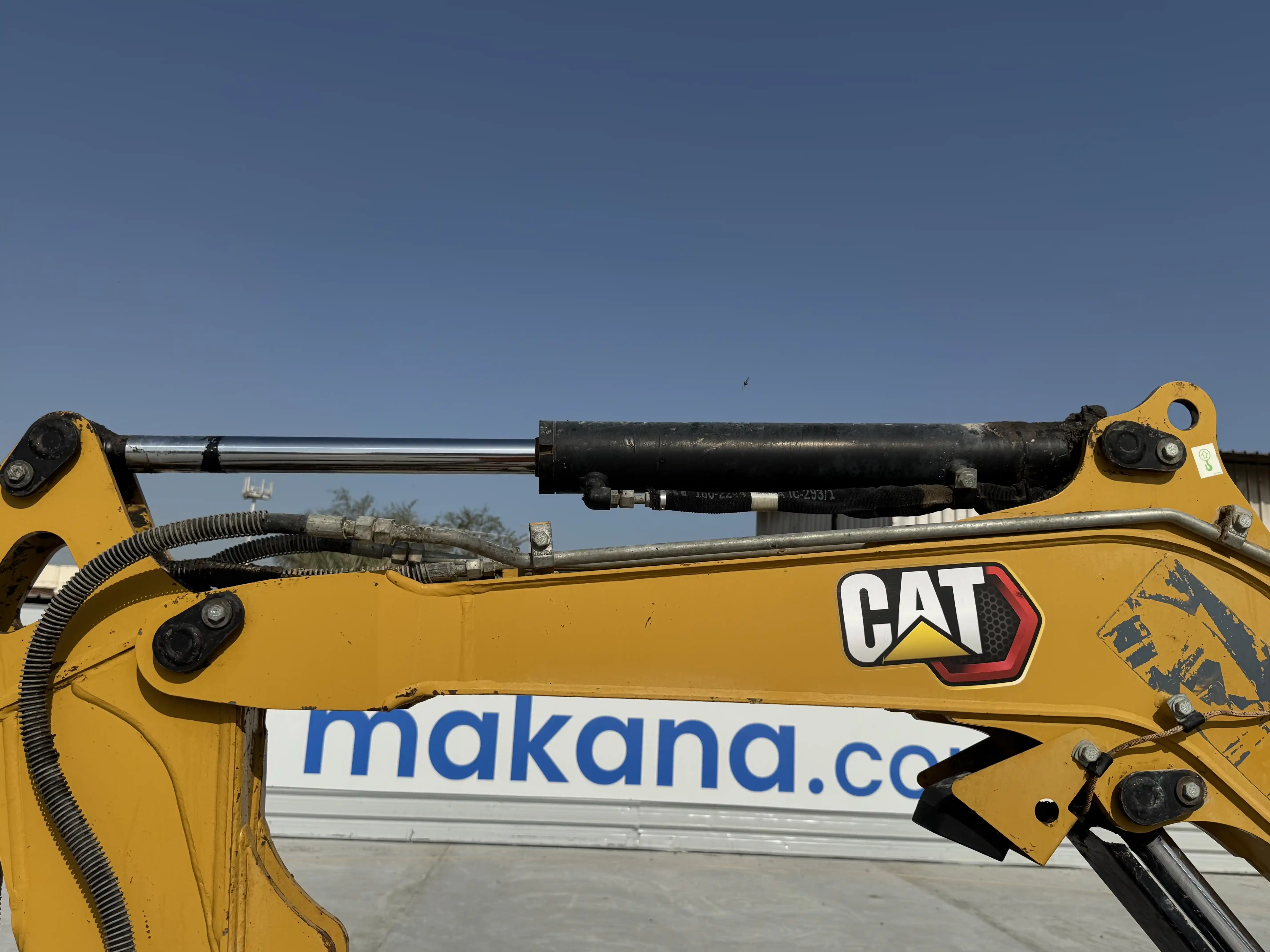 MNX-001-Cat-303E-mini-excavator-inspection-hydraulics-stick-cylinder-2