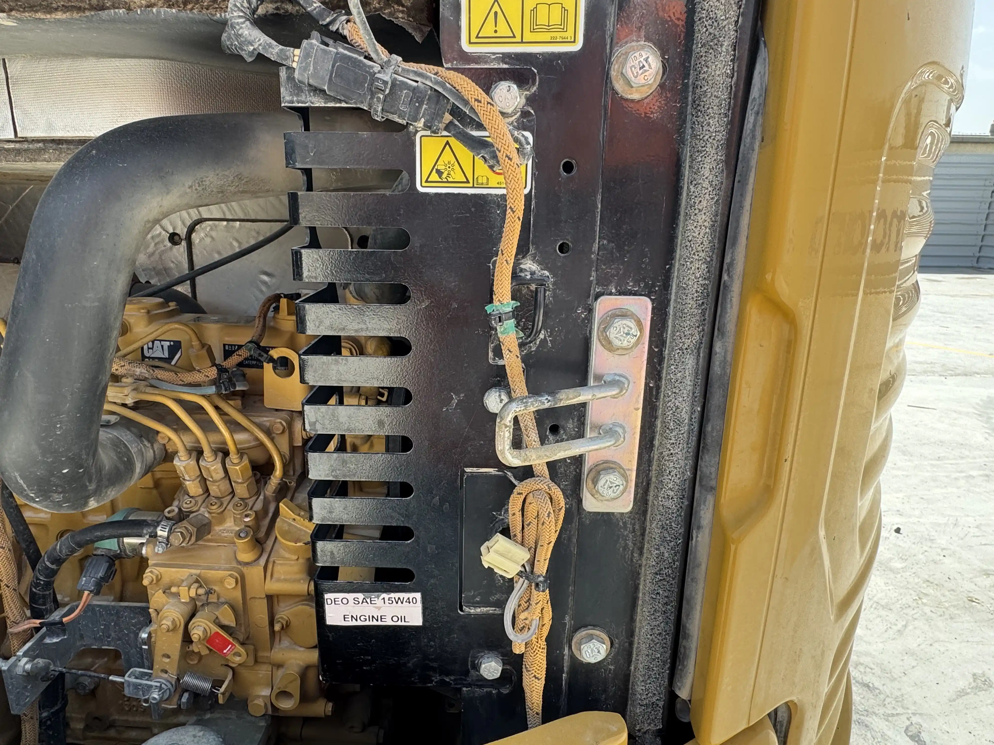 MNX-001-Cat-303E-mini-excavator-inspection-electronics-main-harness-3