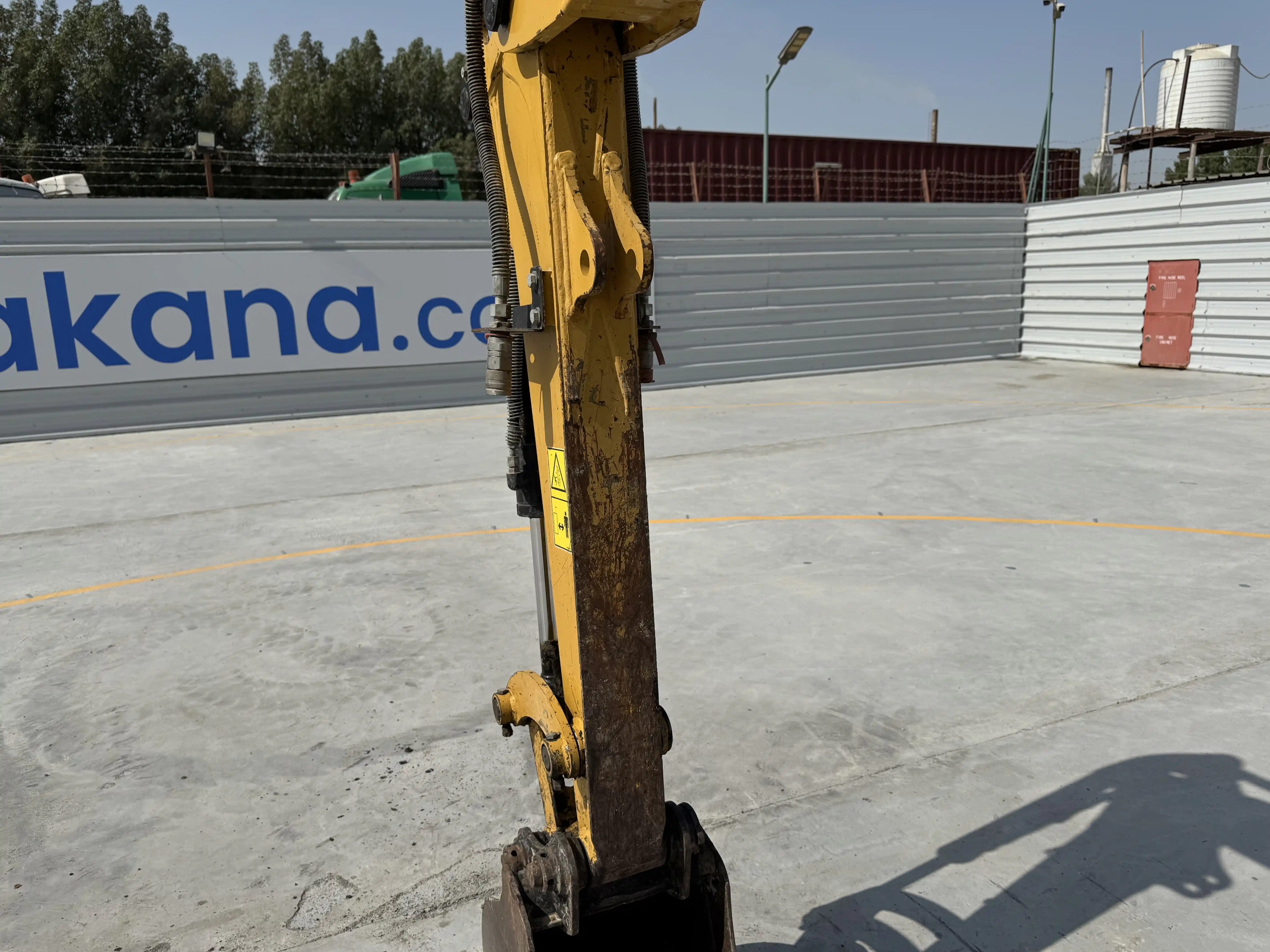 MNX-001-Cat-303E-mini-excavator-inspection-chassis-stick-1