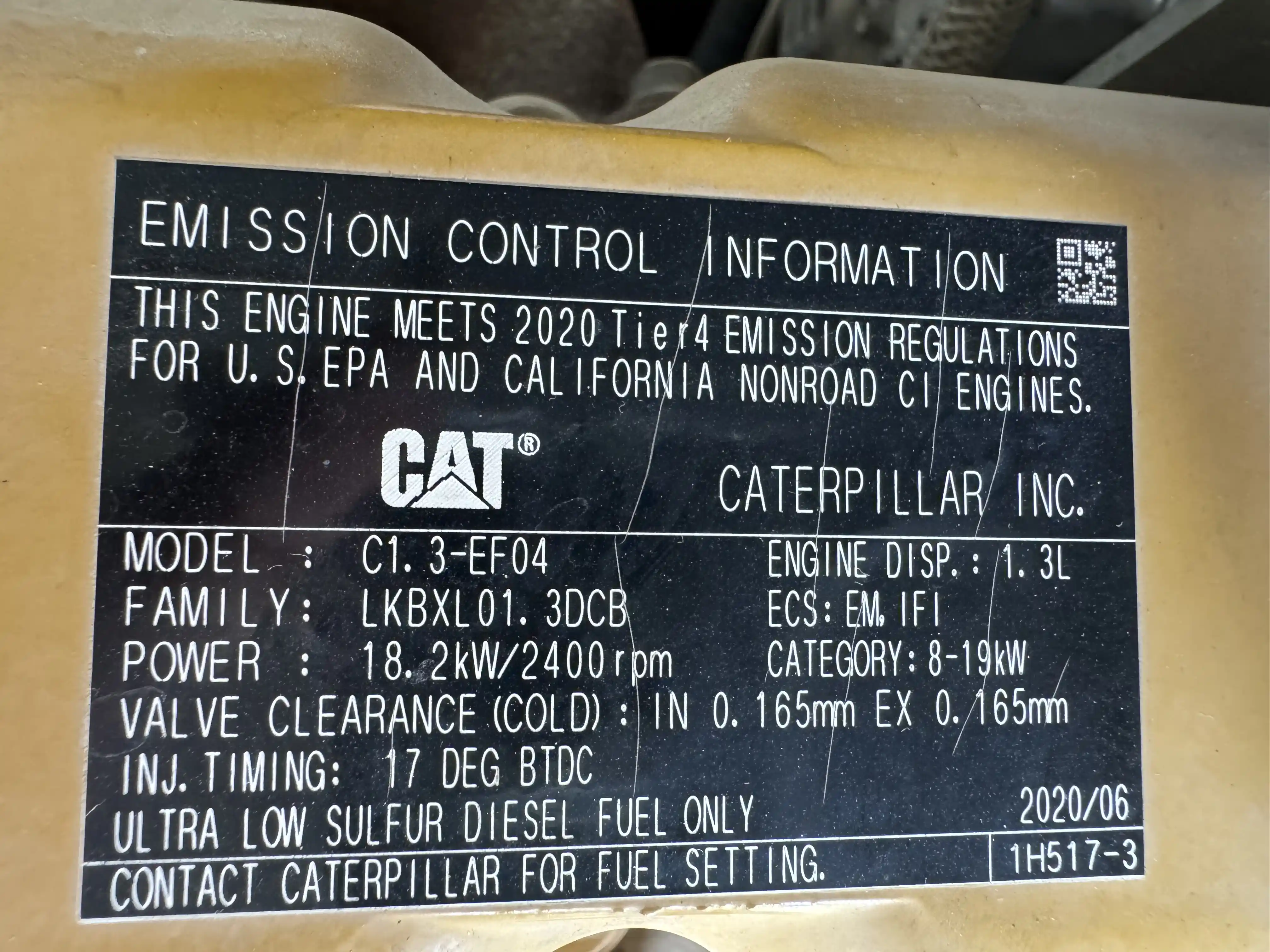 MNX-004-Cat-303E-mini-excavator-inspection-general-emissions-label