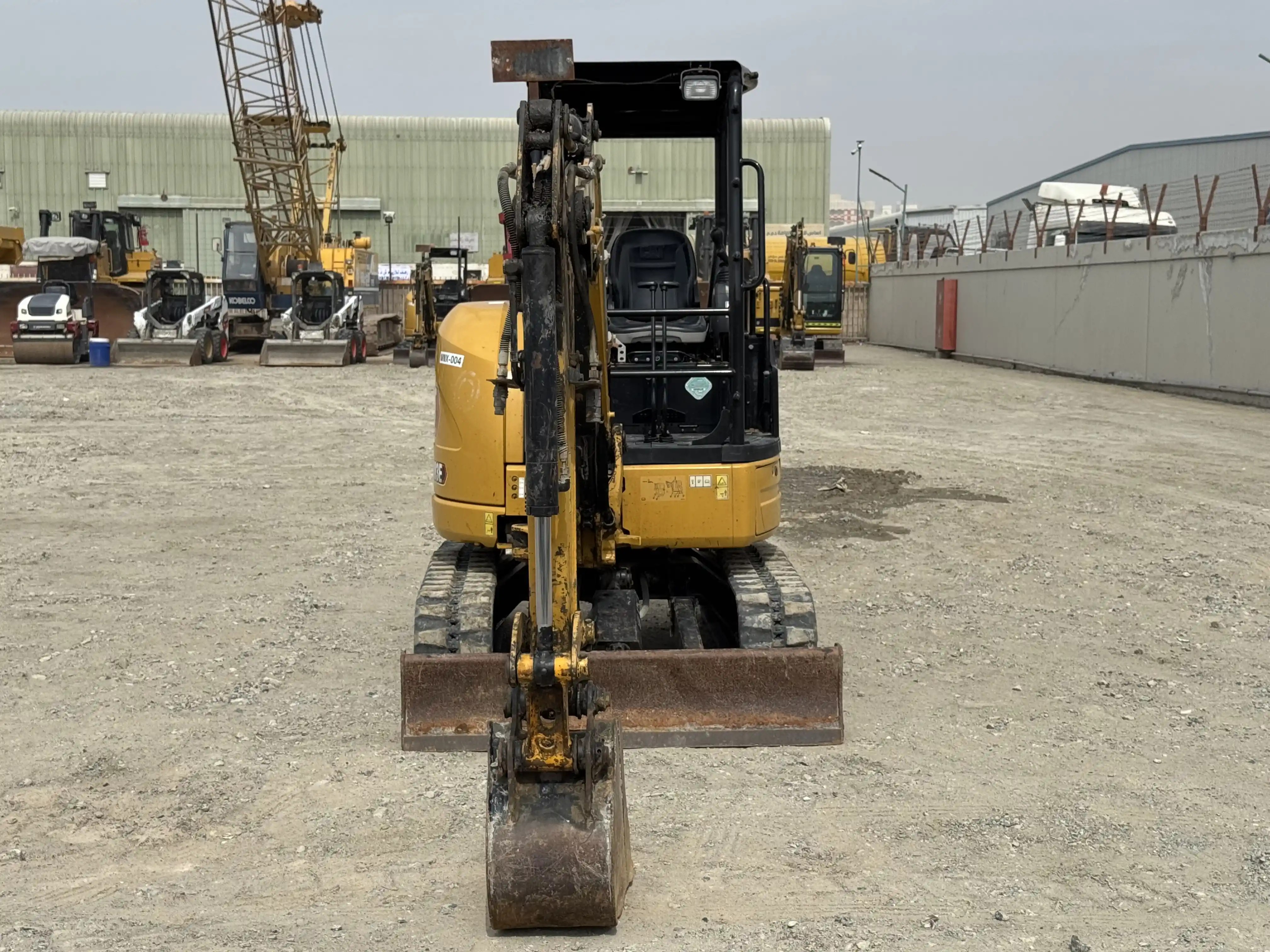 MNX-004-Cat-303E-mini-excavator-inspection-structure-paint-2
