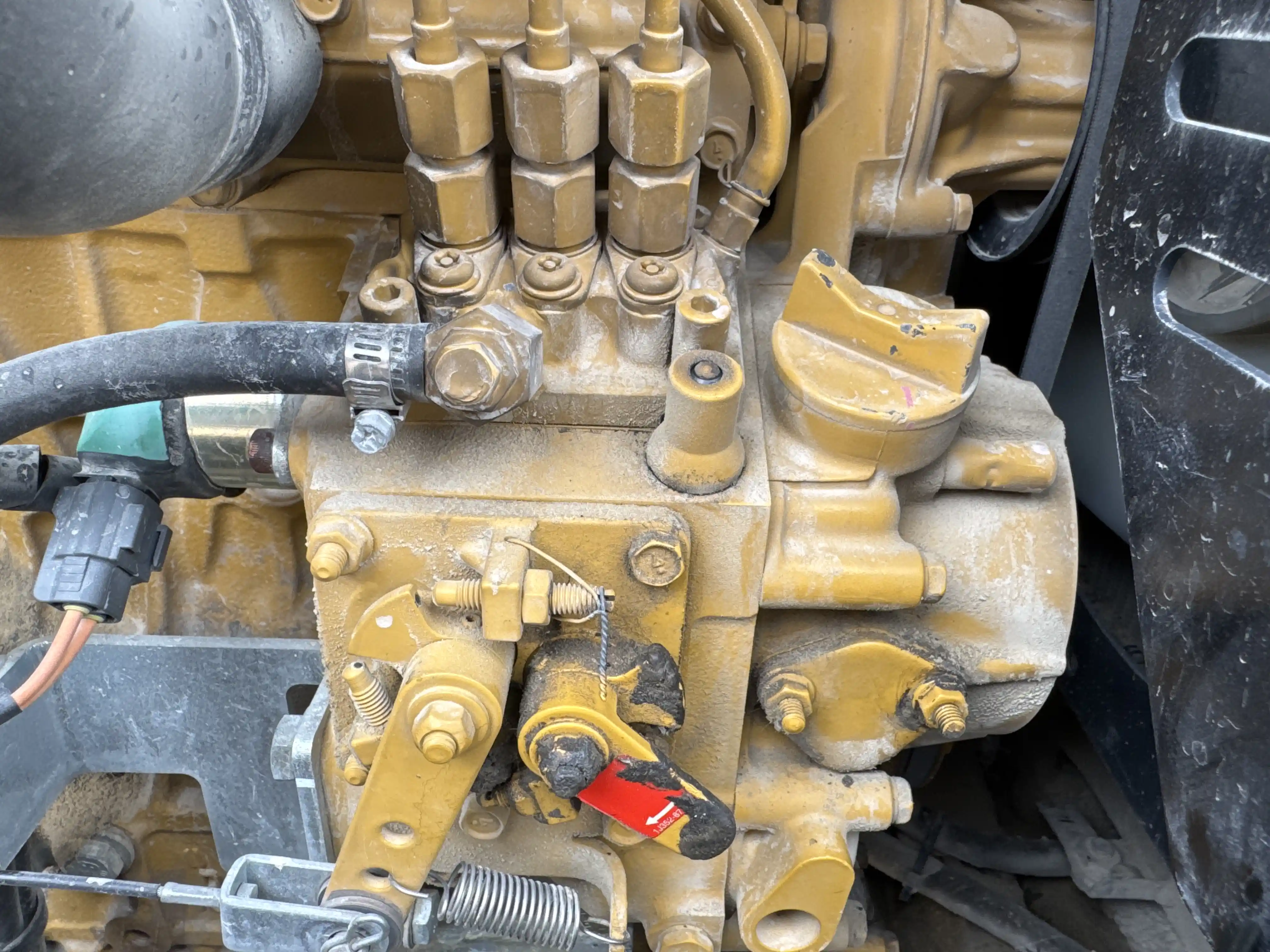 MNX-004-Cat-303E-mini-excavator-inspection-engine-fuel-leaks-1