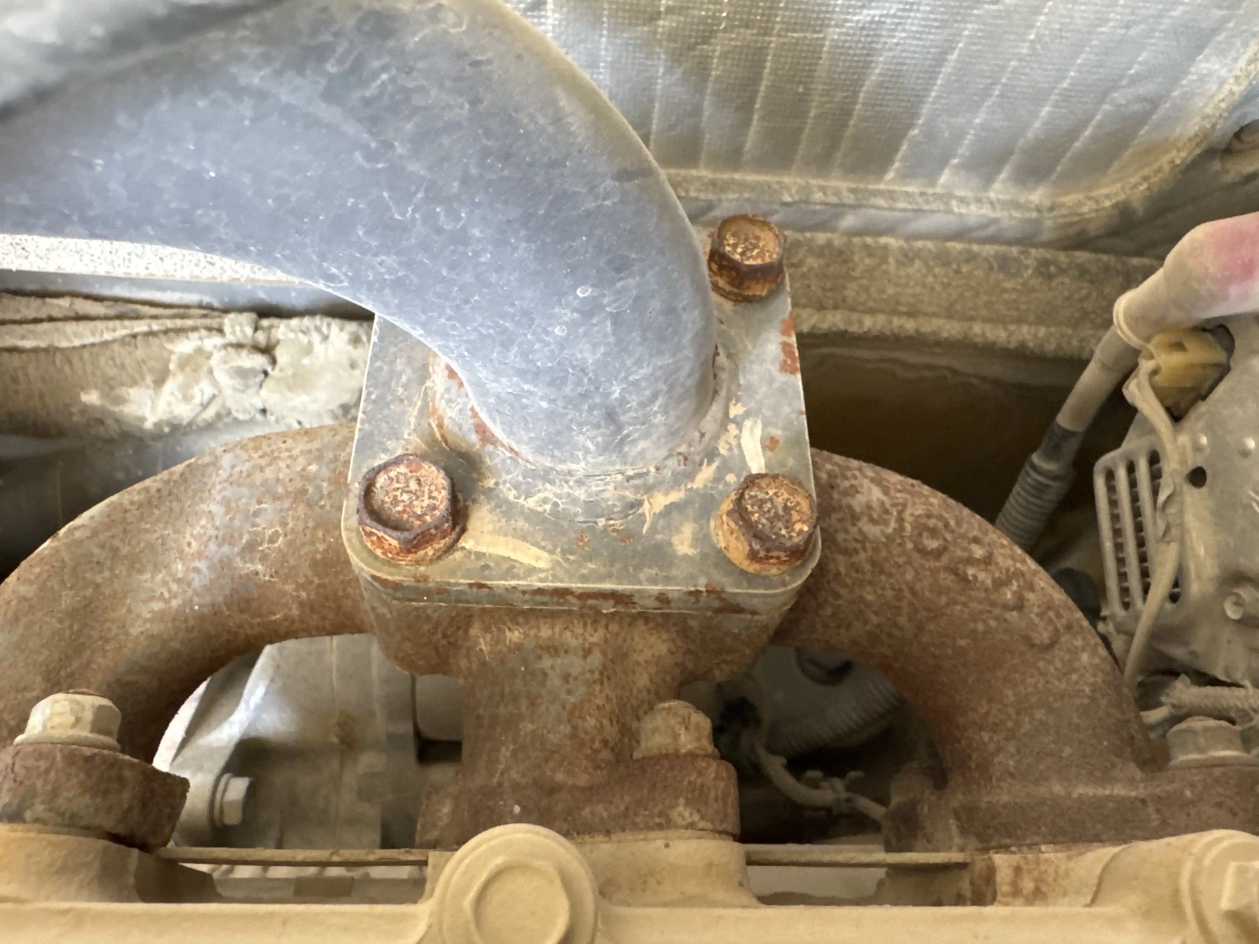 MNX-004-Cat-303E-mini-excavator-inspection-engine-exhaust-system-2